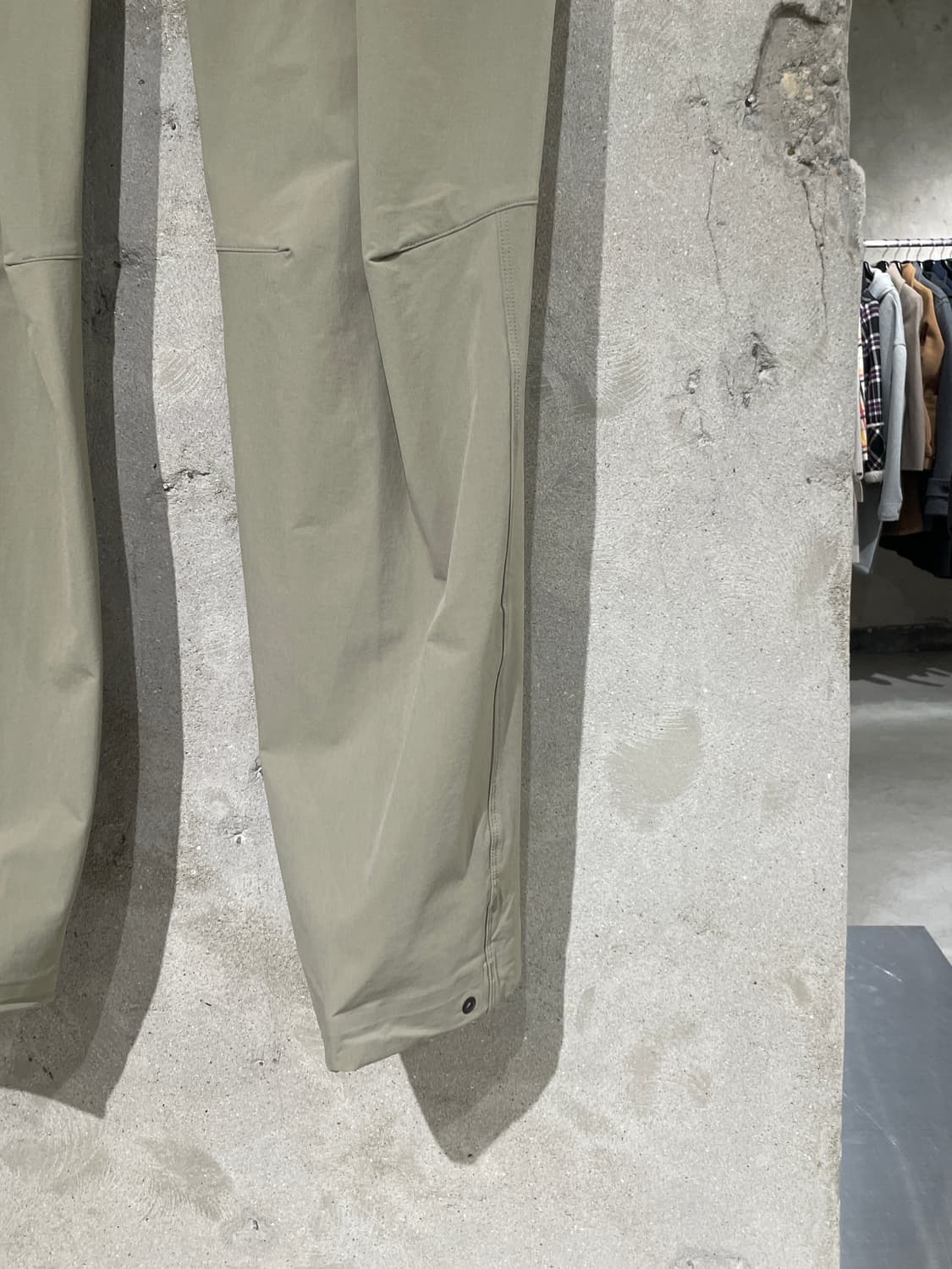 아크테릭스 우먼즈 라이트 베이지 감마 LT 나일론 팬츠 상품이미지5