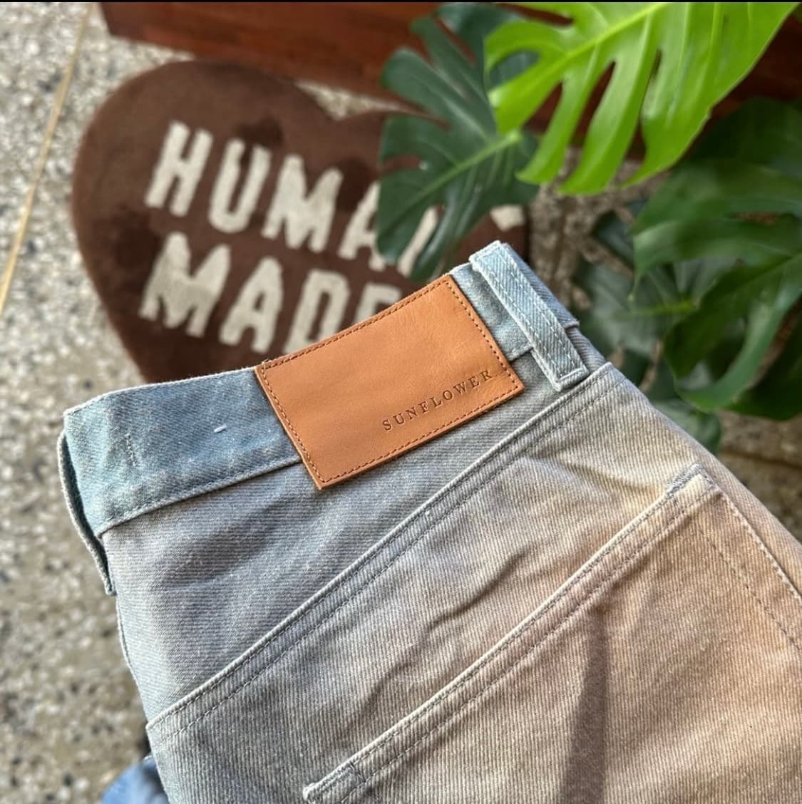 [30] 선플라워 sunflower 루즈 AOP 프린트 데님 팬츠 상품이미지1