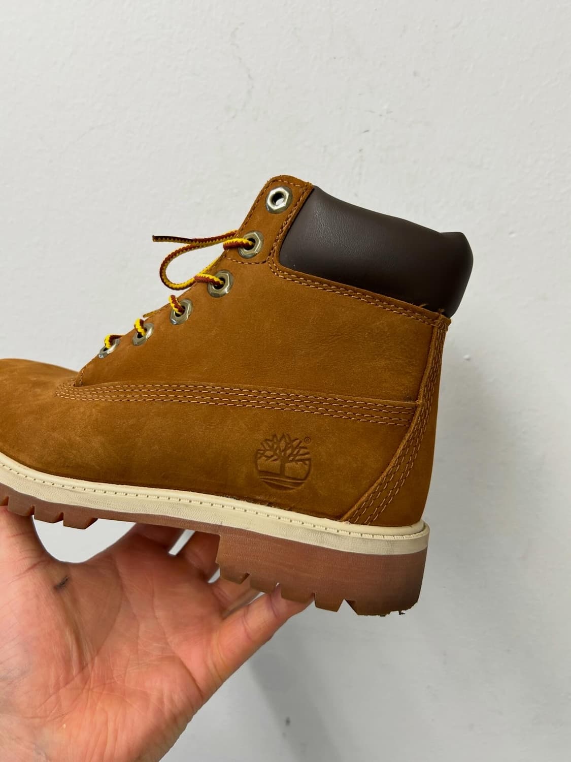 팀버랜드 6인치 프리미엄 부츠 브라운 215-220 상품이미지2