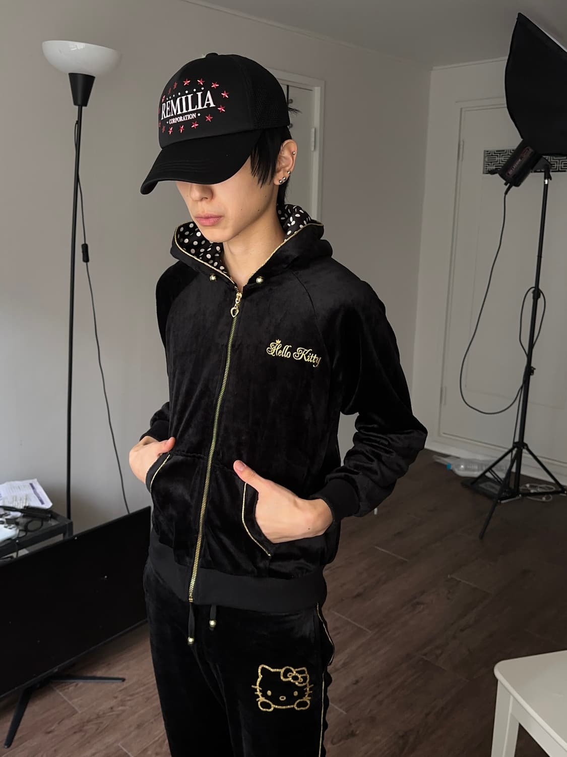 Hello Kitty 폴카 도트 골디 벨루아 셋업 상품이미지2