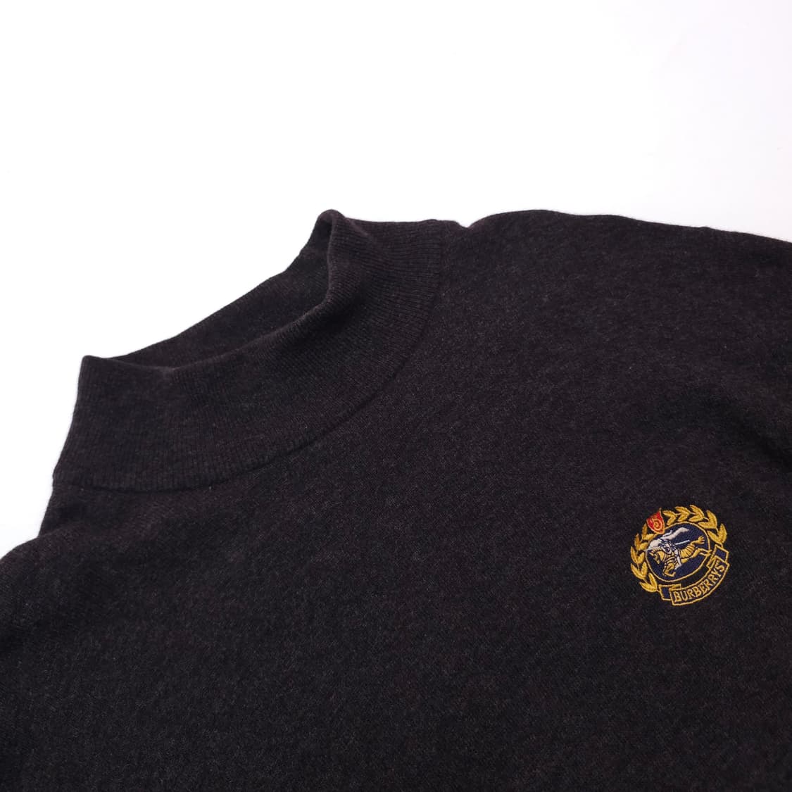 버버리 월계수 반폴라 니트 상품이미지2