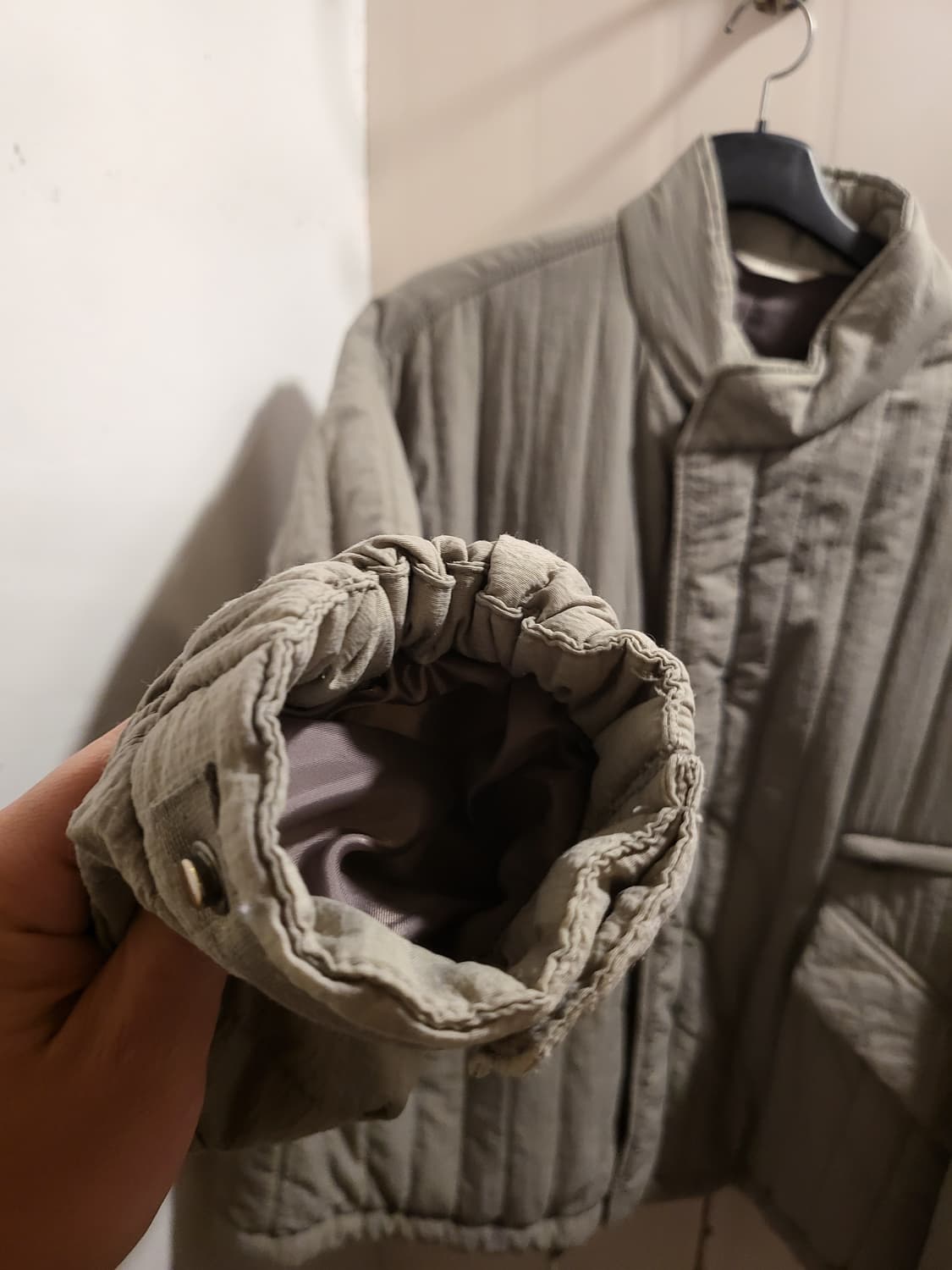 헤지스 카키색 퀼팅 모즈 파카 상품이미지3