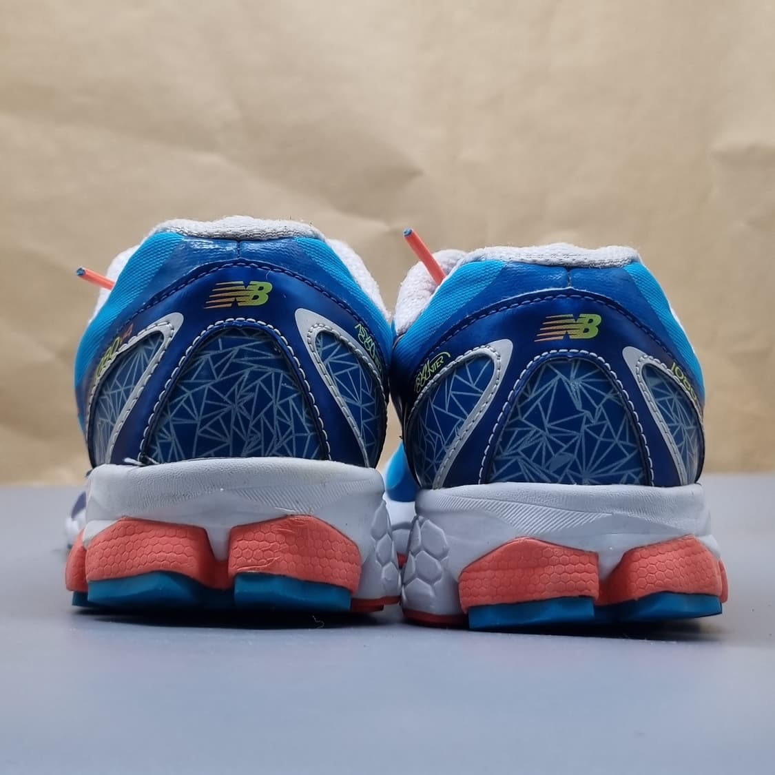 뉴발란스 1080 V4 여성운동화240  상품이미지4