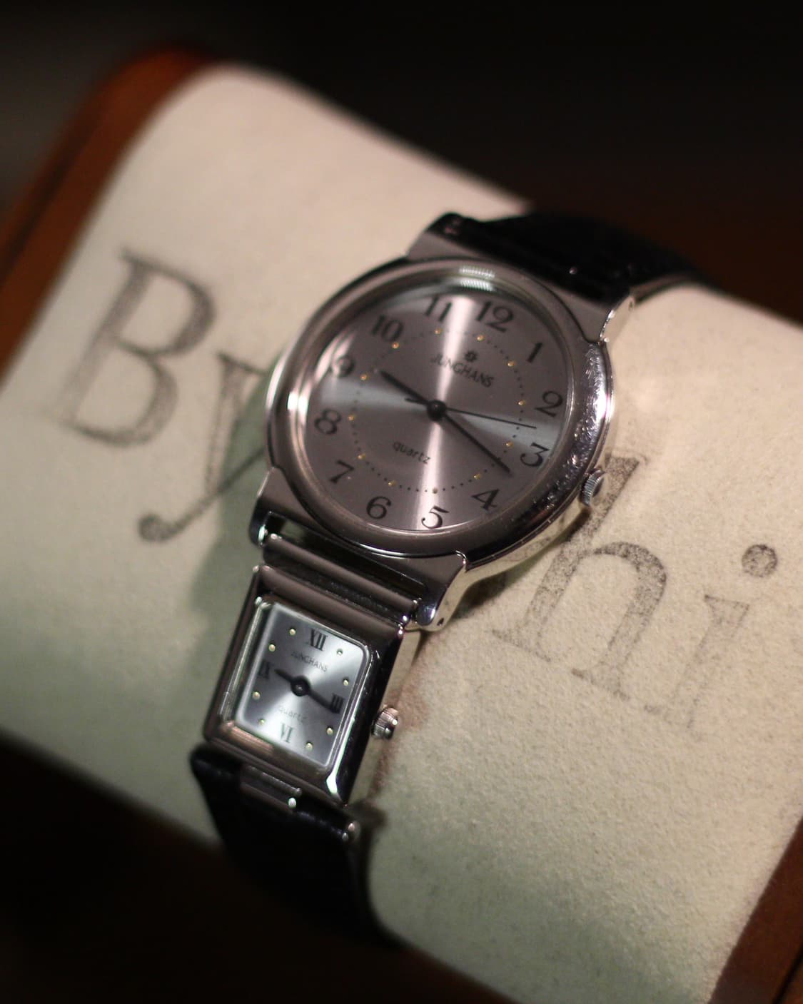 [Junghans] 융한스 빈티지 듀얼타임 시계 상품이미지3