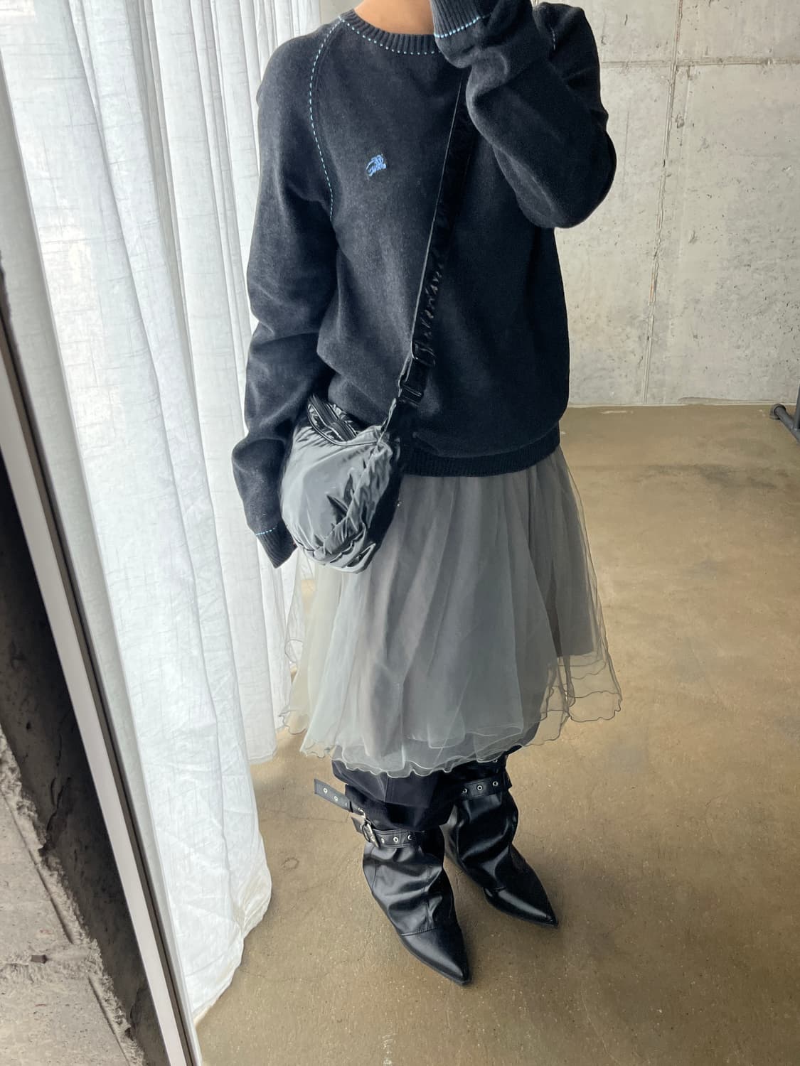 Burberry 버버리 블루 스티치 롱슬리브 니트 상품이미지7