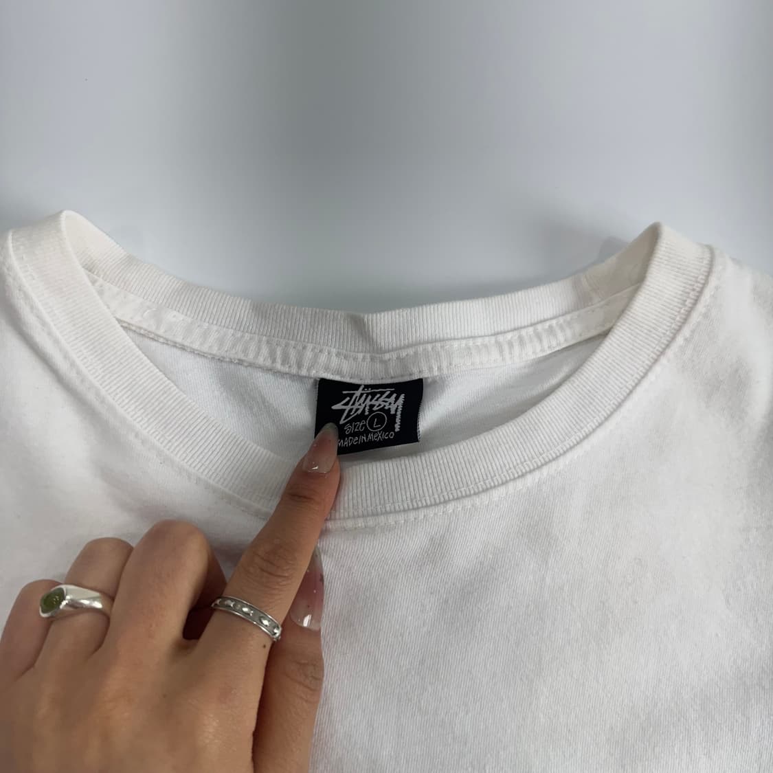 Stussy 스투시 블랙 백로고 화이트 반팔 상품이미지5