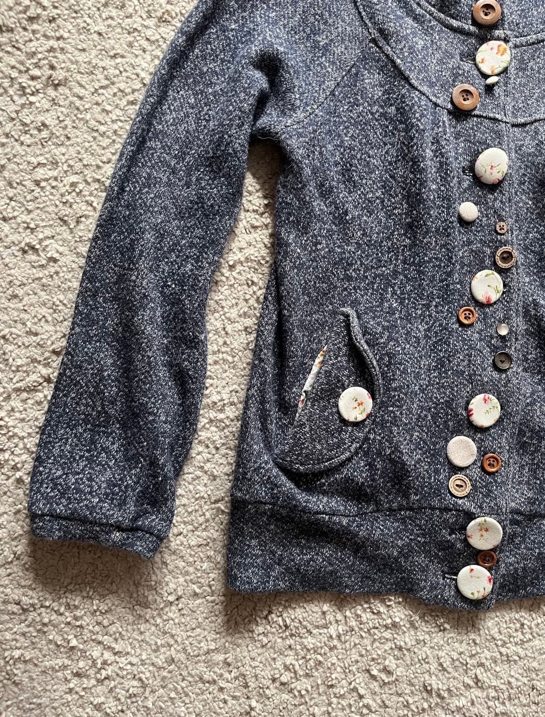 모리걸 버튼 단추 잔꽃 니트 후드 상품이미지1