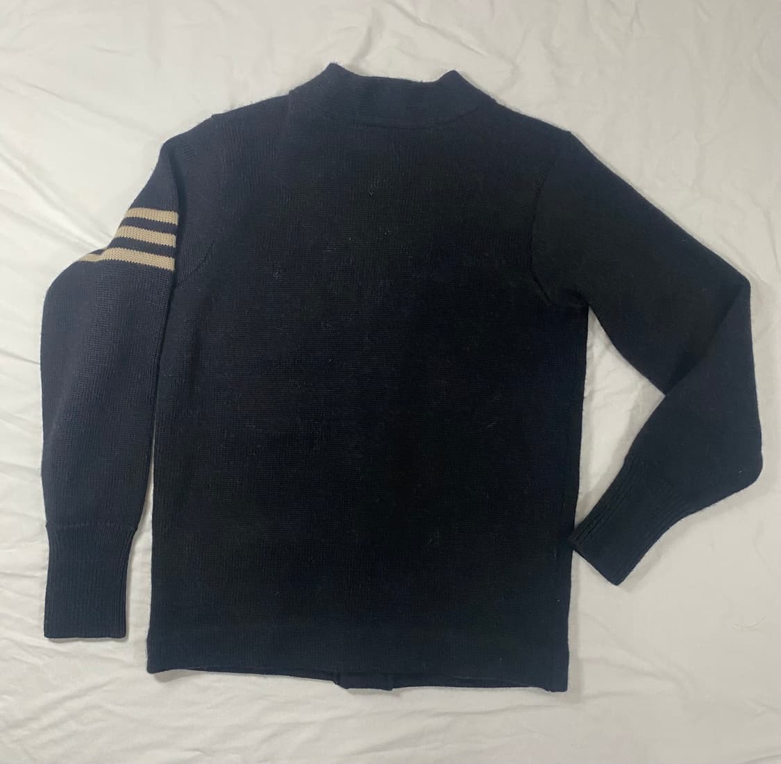 Pherrows 페로우즈 가디건 레터맨 버팔로 패치 울100 상품이미지2