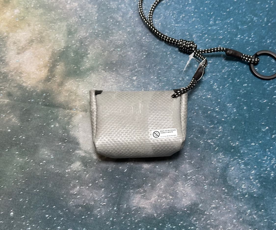 (NEW) 프라이탁 새상품 에어팟 미니 파우치 키링  상품이미지4