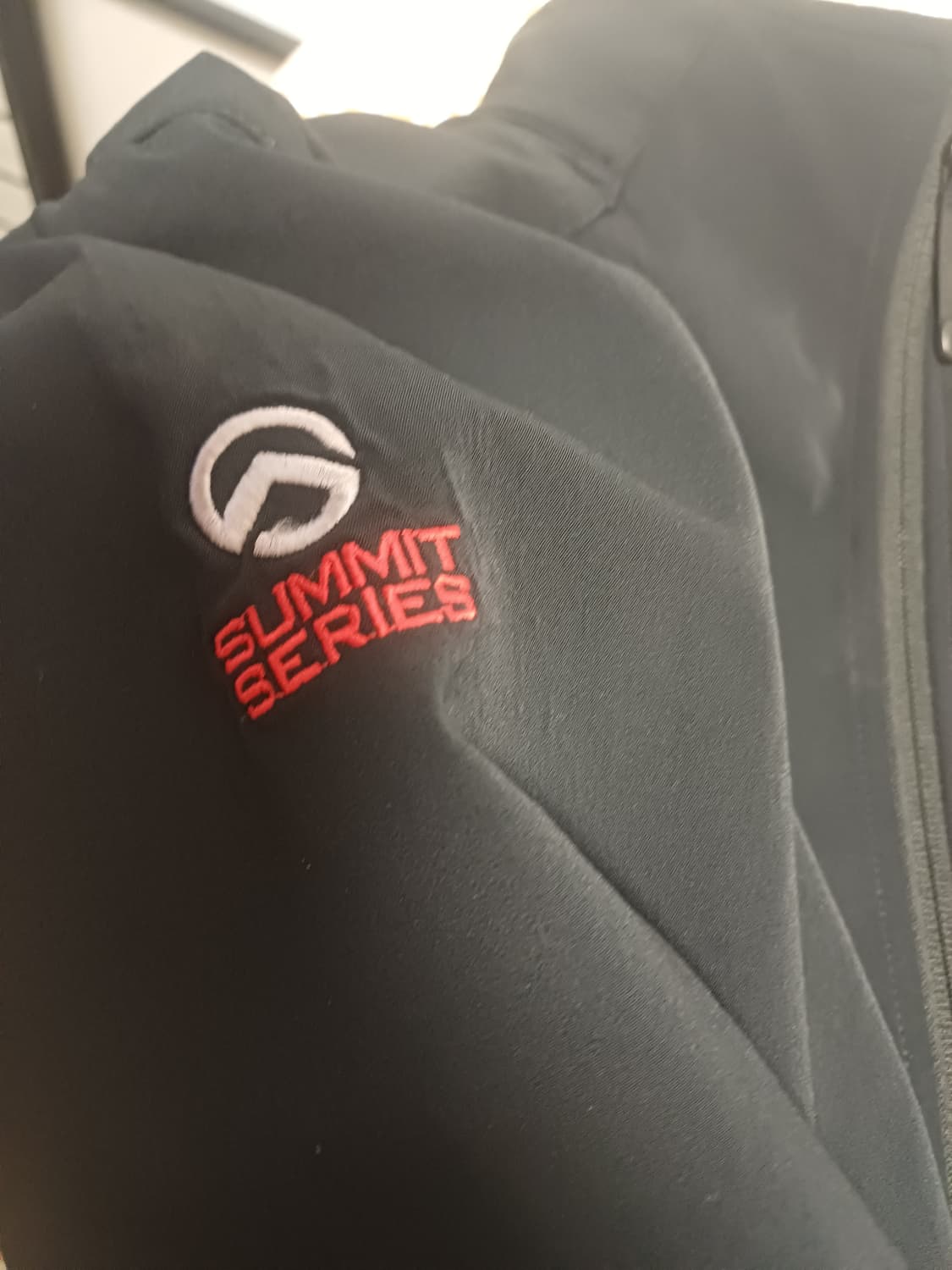 노스페이스 블랙 바람막이 자켓 여성 [85] / 상품이미지4