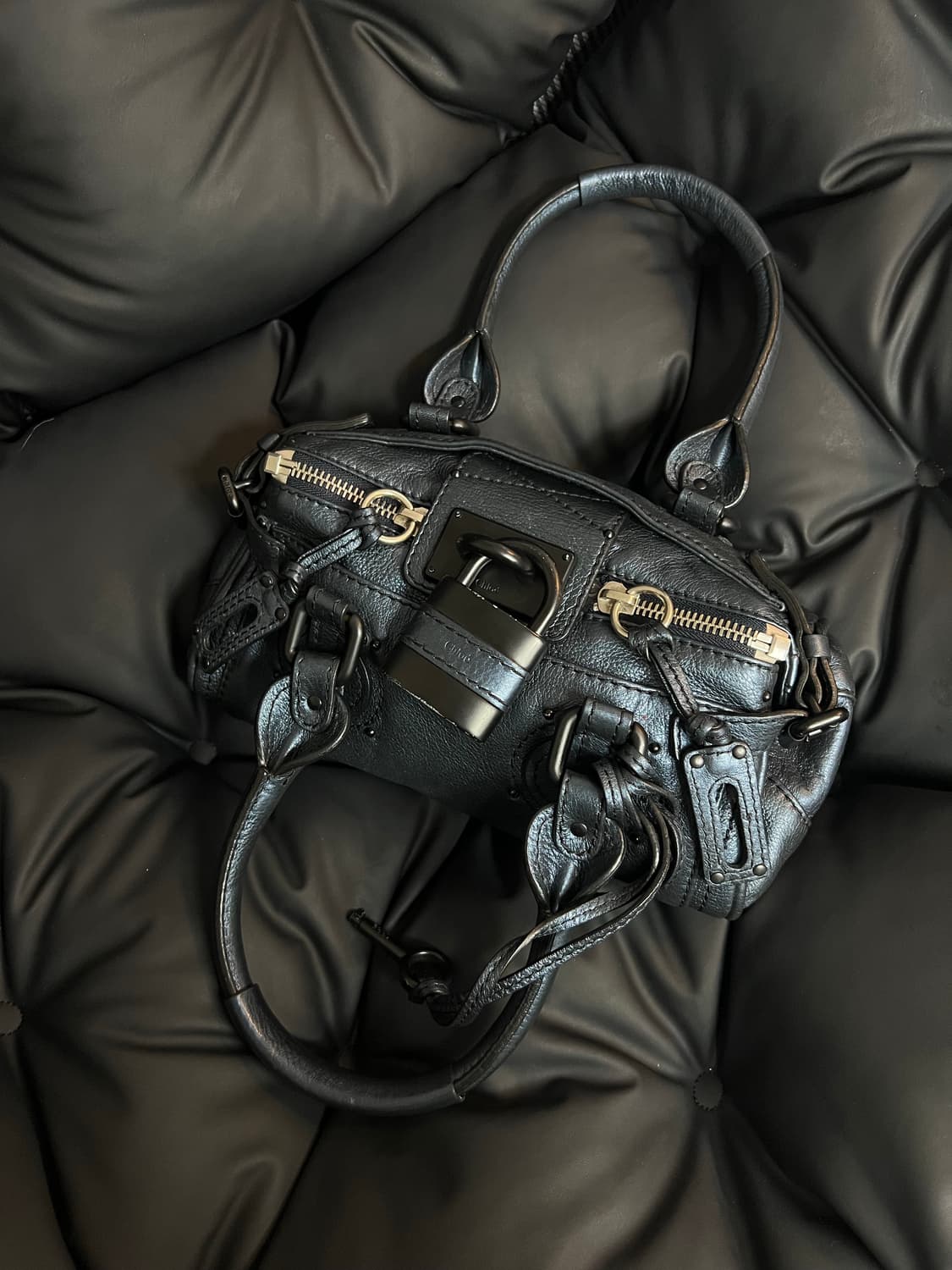 끌로에 패딩턴 메탈릭 네이비 상품이미지4