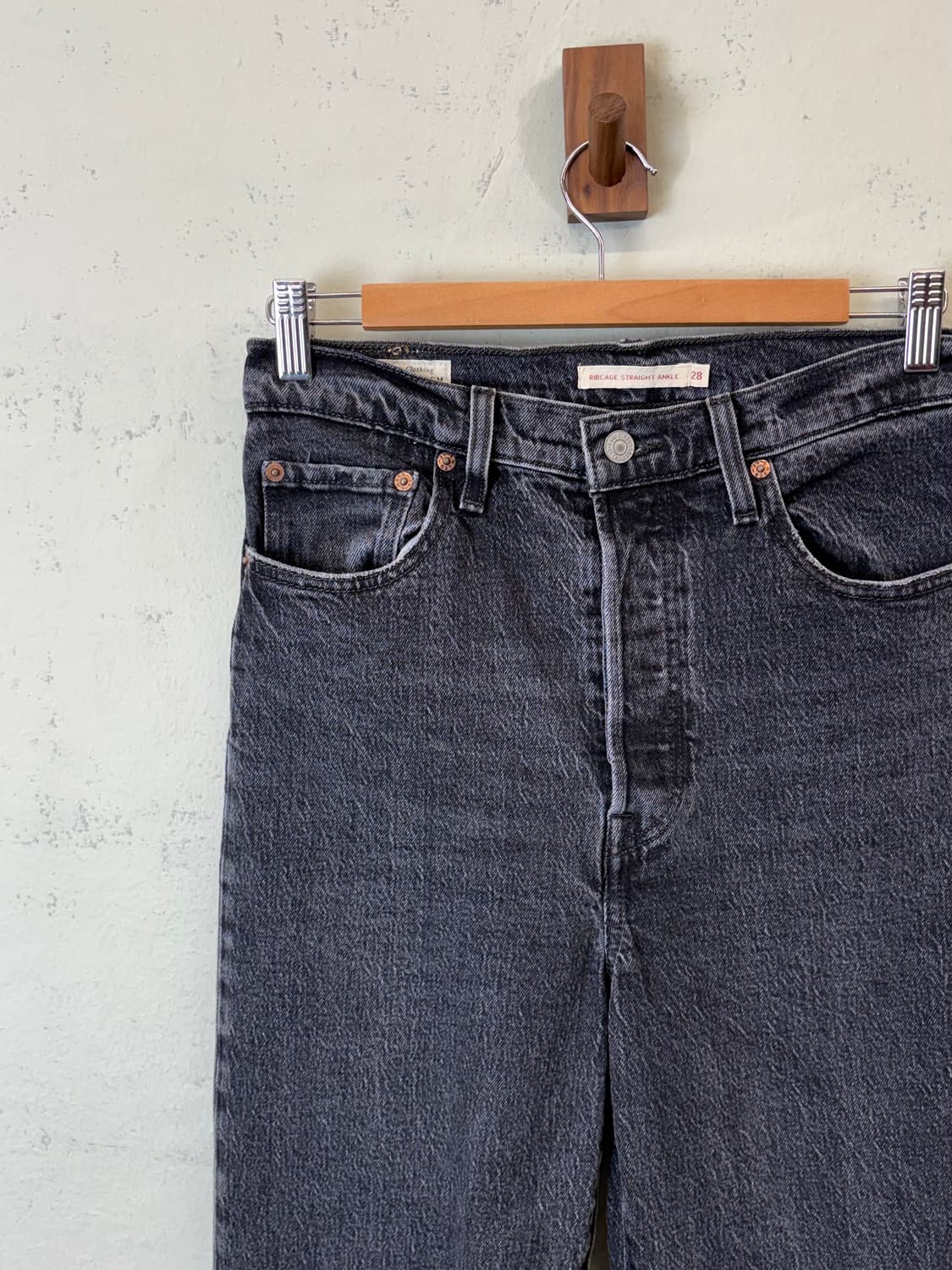 리바이스 프리미엄 흑청 데님팬츠 상품이미지5