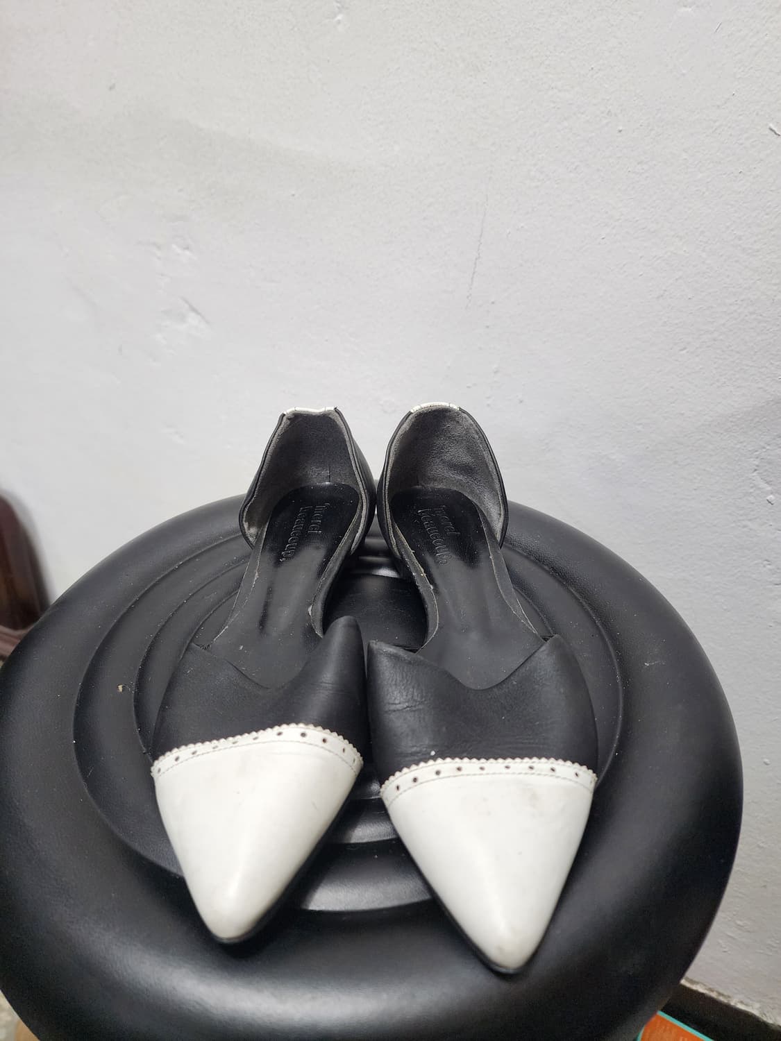 베이직 블랙/화이트 플랫 슈즈 상품이미지3