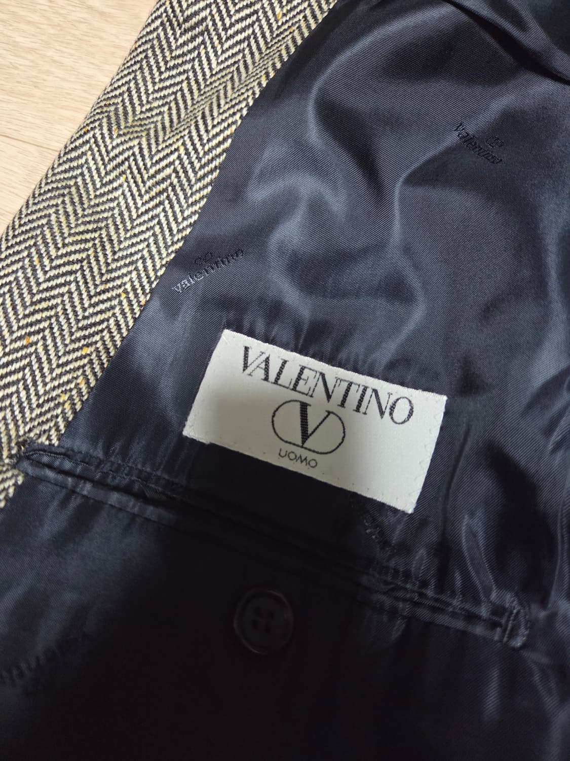 VALENTINO (로로피아나 캐시미어 100 ) 클래식 헤링본 자켓  상품이미지4