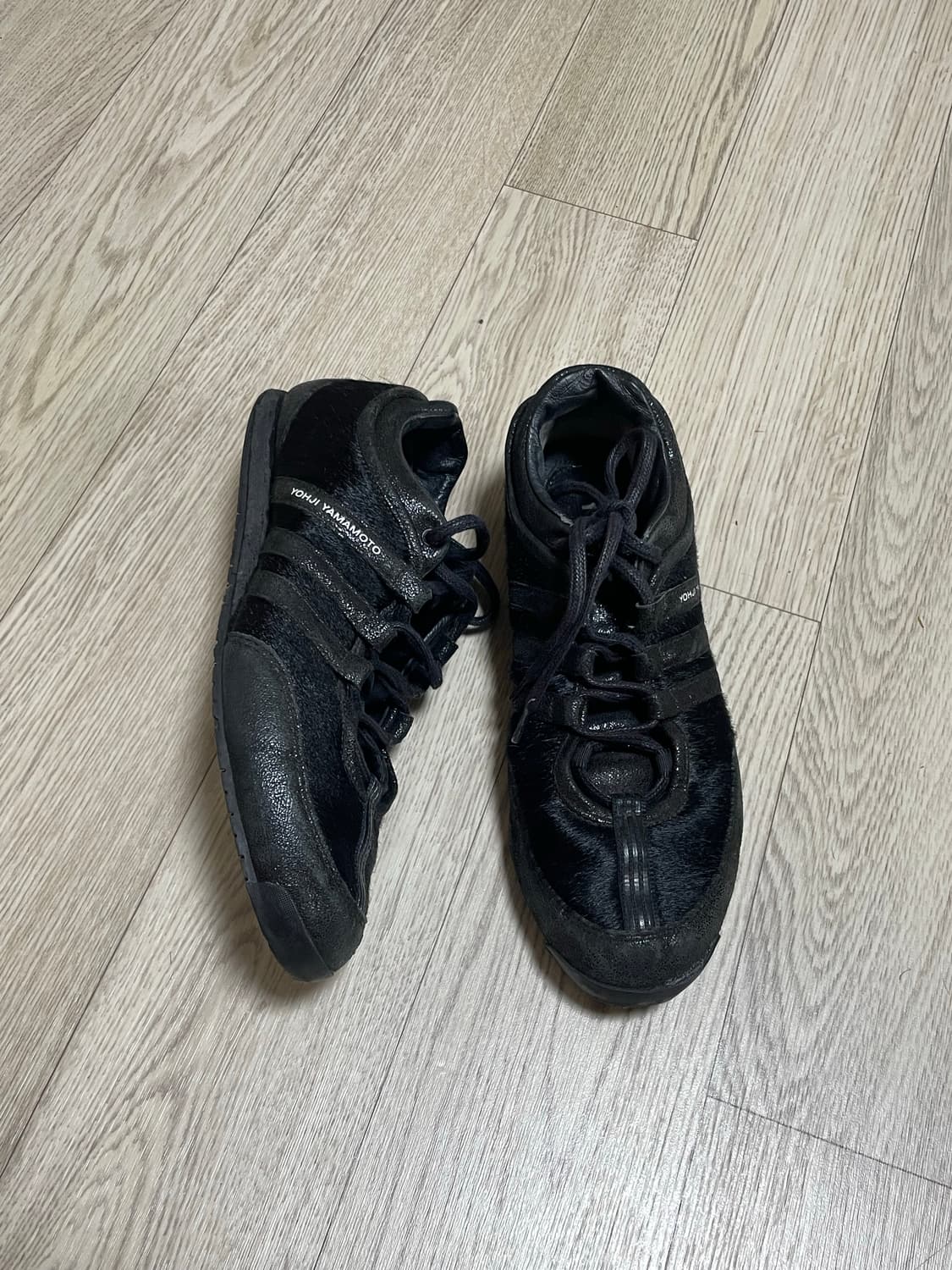 Y-3 요지야마모토 스니커즈 상품이미지2