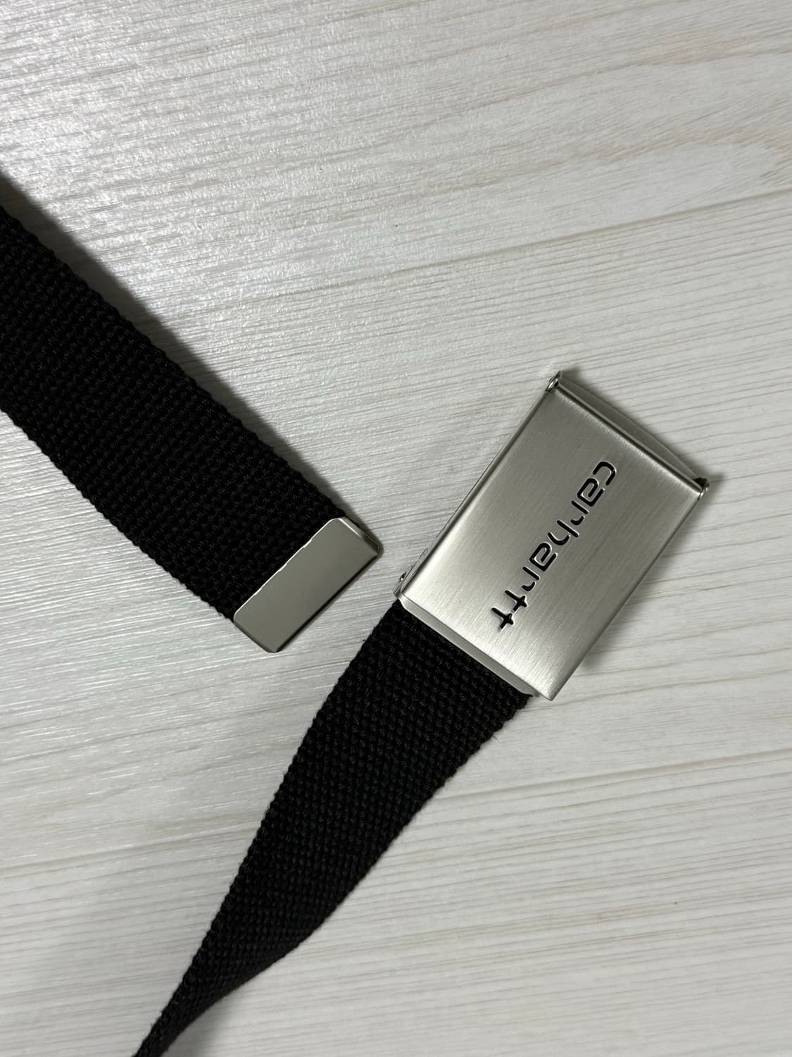 칼하트 WIP 클립 벨트 크롬 블랙 상품이미지1