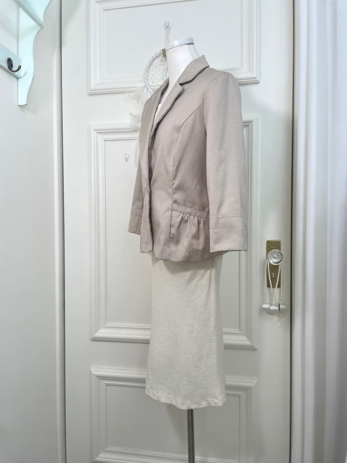 beige back bow shirring summer jacket 상품이미지3
