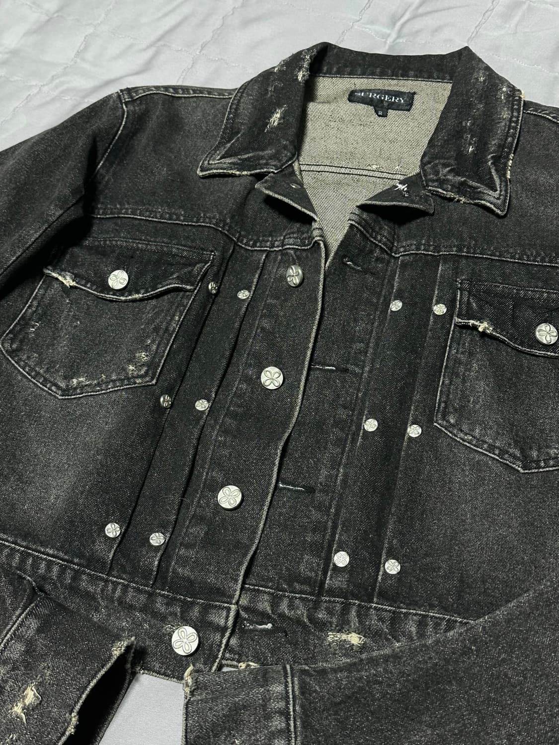 [SURGERY] 써저리 커브드 데님 자켓 흑청 s 상품이미지3