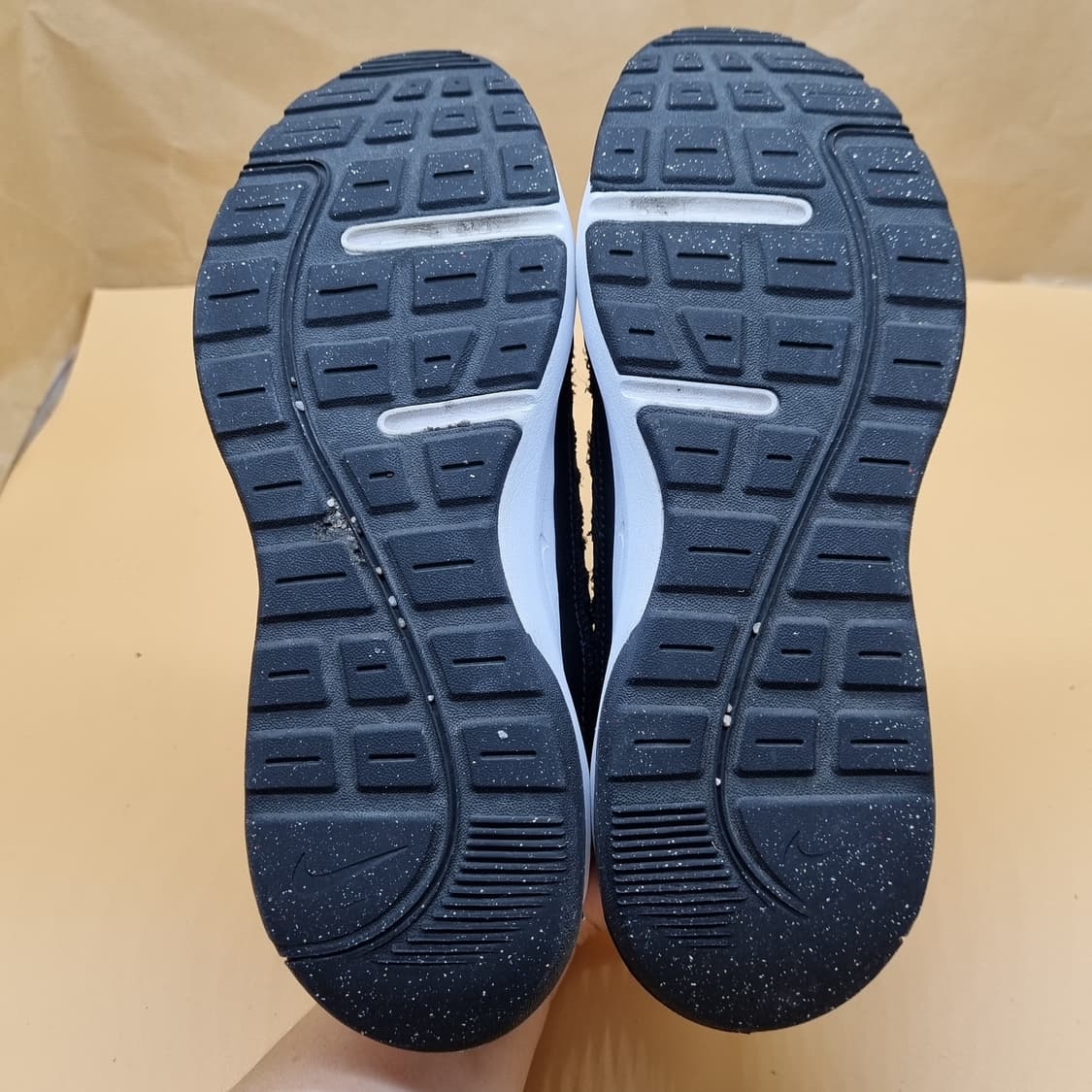 나이키 에어맥스 AP 운동화245  상품이미지3