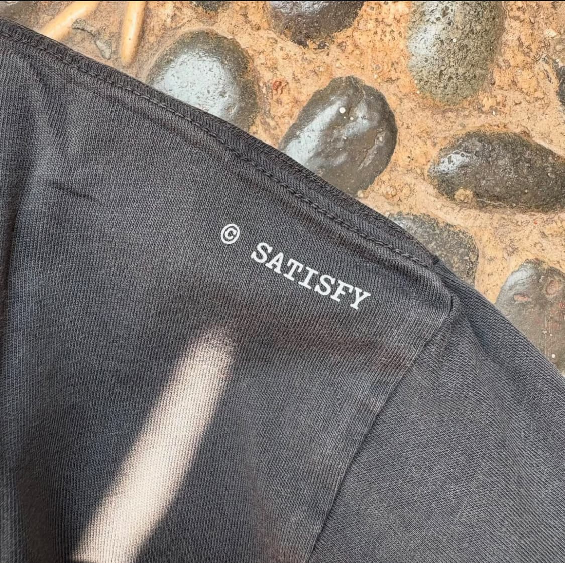 새티스파이x오클리 모스테크 티셔츠 상품이미지5