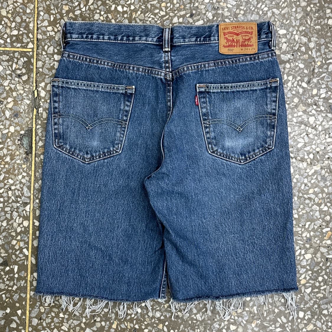 리바이스 550 컷오프 데님 쇼츠 34 상품이미지2
