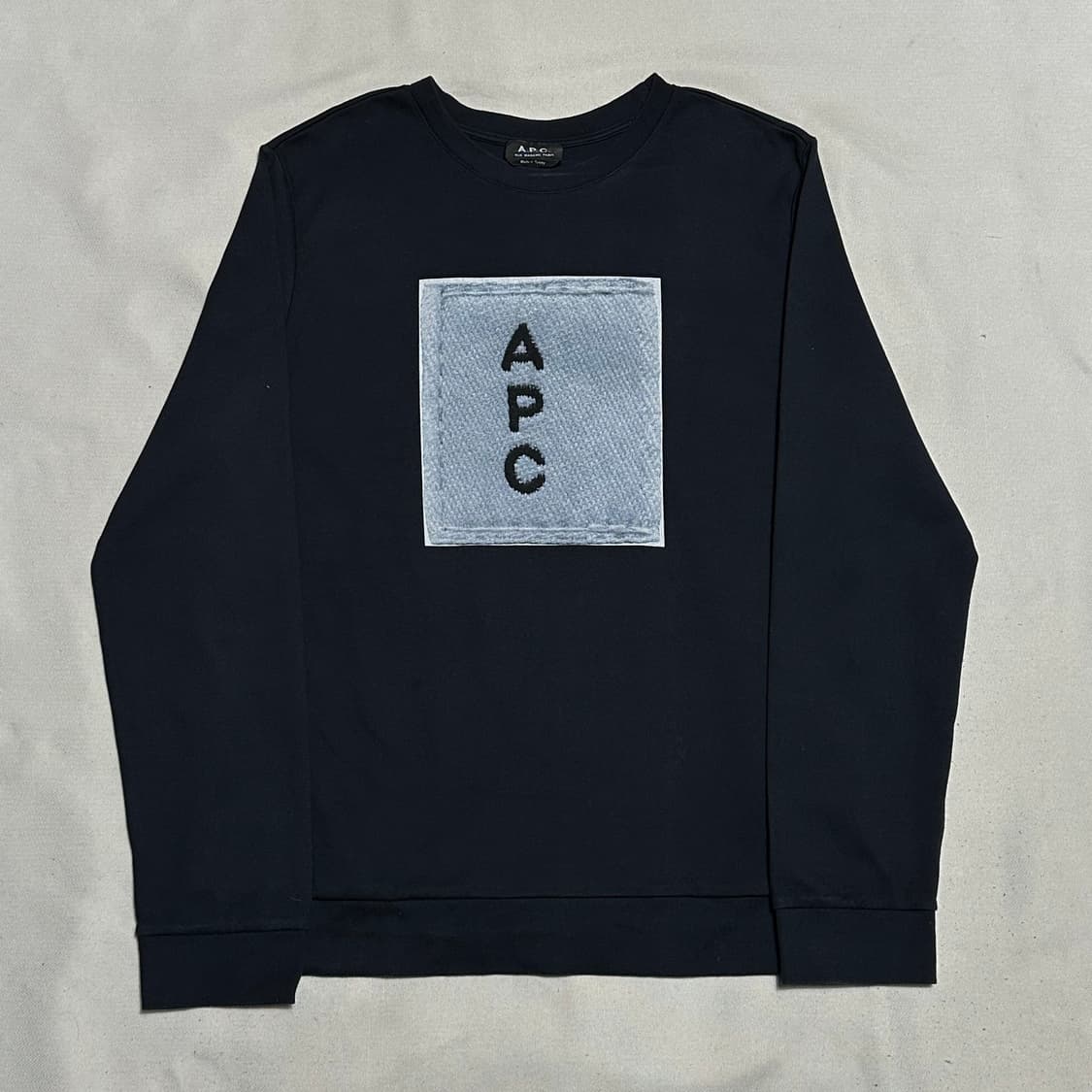 XL 아페쎄 A.P.C 19fw 로고 네이비 맨투맨 상품이미지2