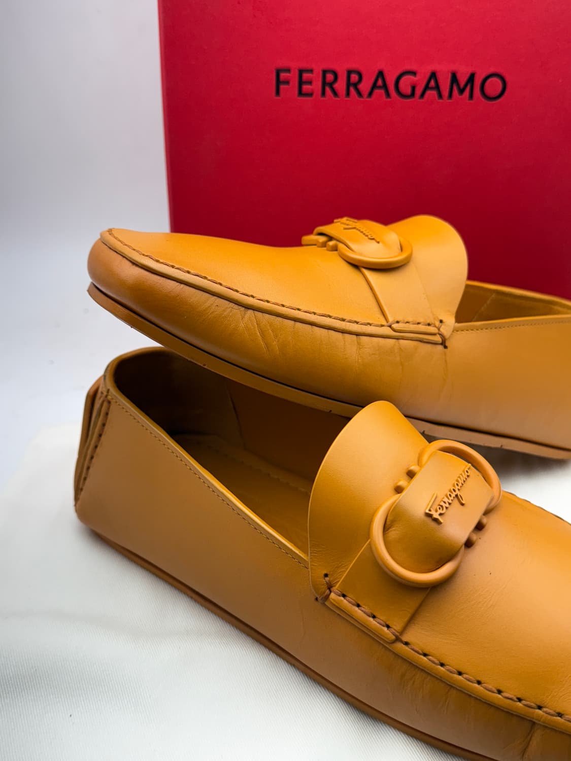 정품)페라가모255 상품이미지1