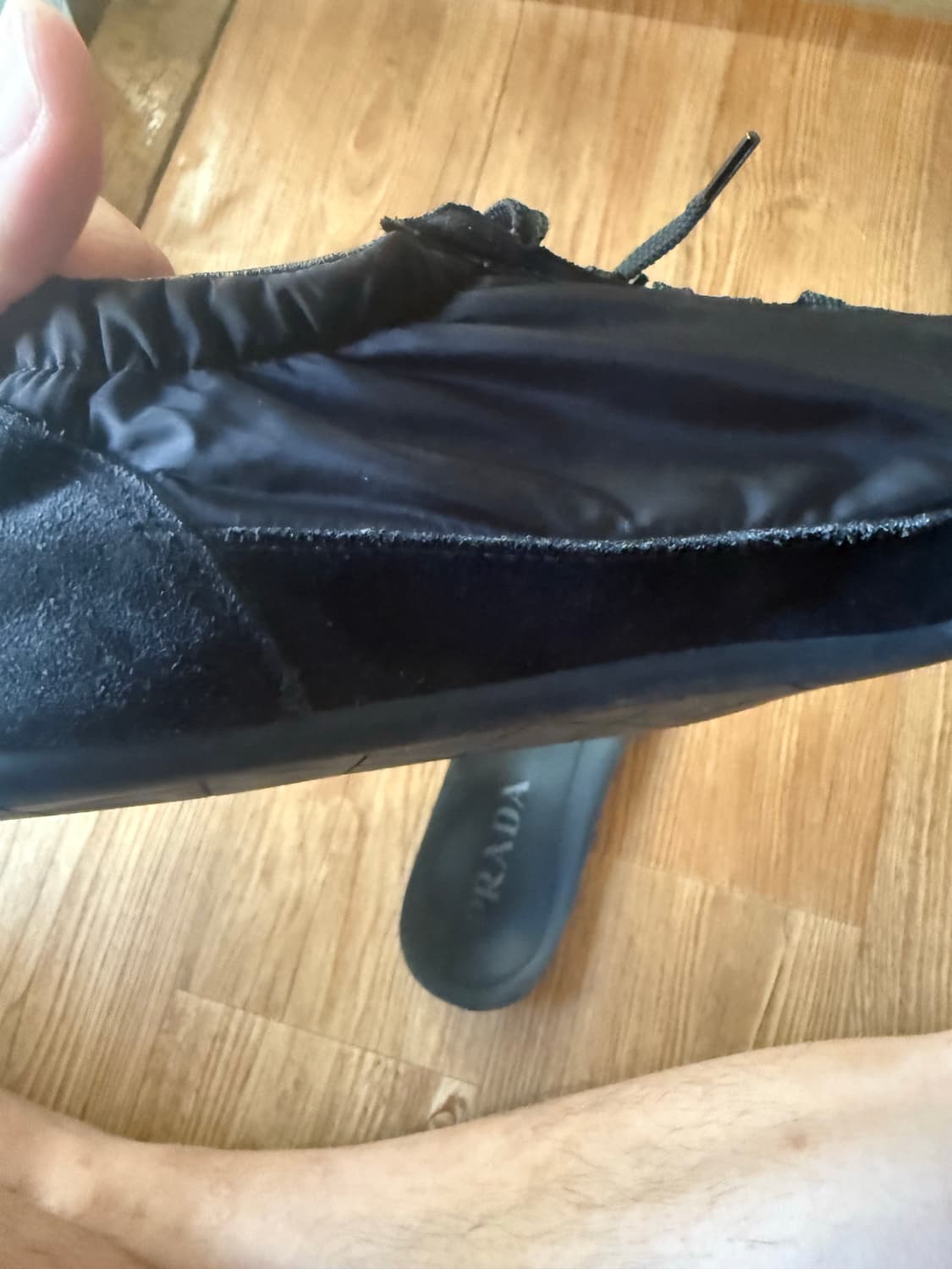 프라다 컬랩스 8.5사이즈 판매합니다 상품이미지5