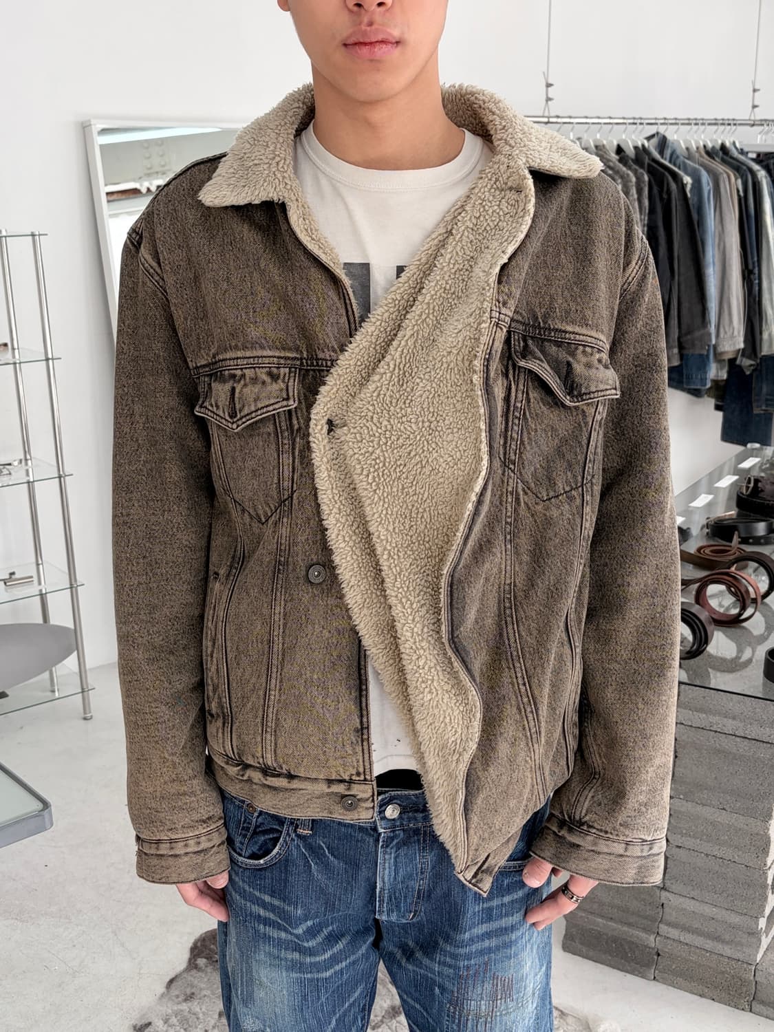 와이프로젝트 비대칭 시어링 데님 자켓 상품이미지3