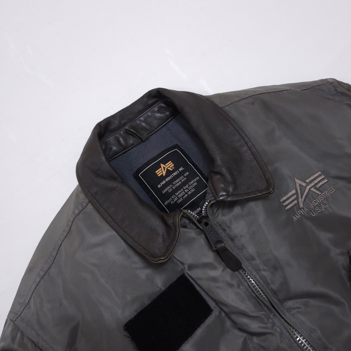 알파인더스트리 CWU 레더 MA-1 플라이트 자켓 상품이미지2