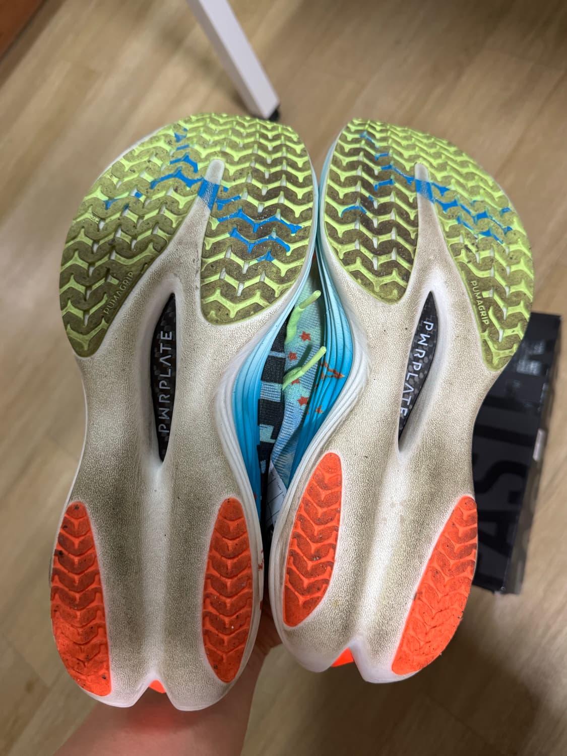 푸마 디비에이트 나이트로 엘리트3 블루피지애플 280 상품이미지4