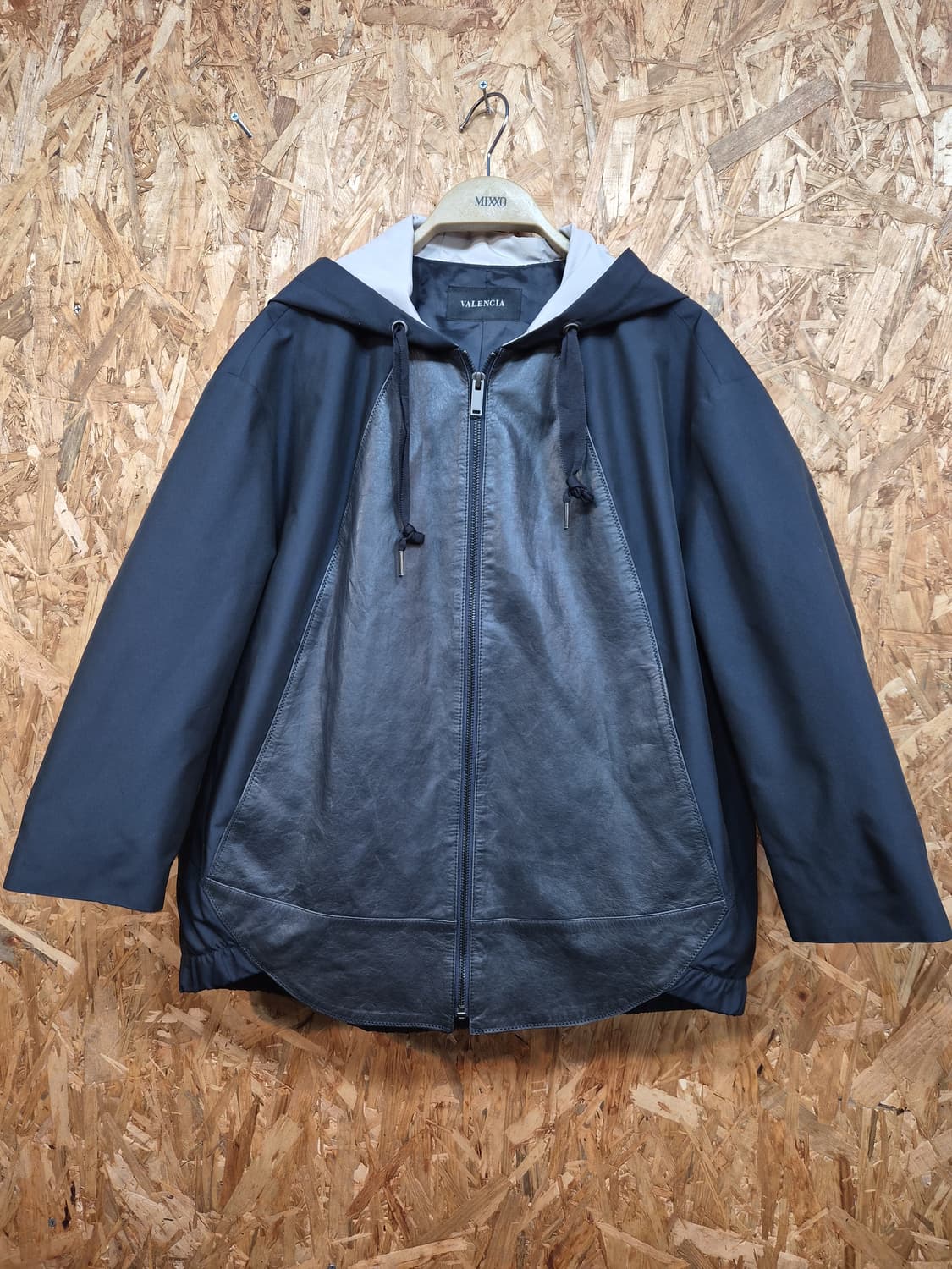 VALENCIA 발렌시아 후드 양가죽 배색 자켓
(새상품컨디션)88까지 상품이미지2