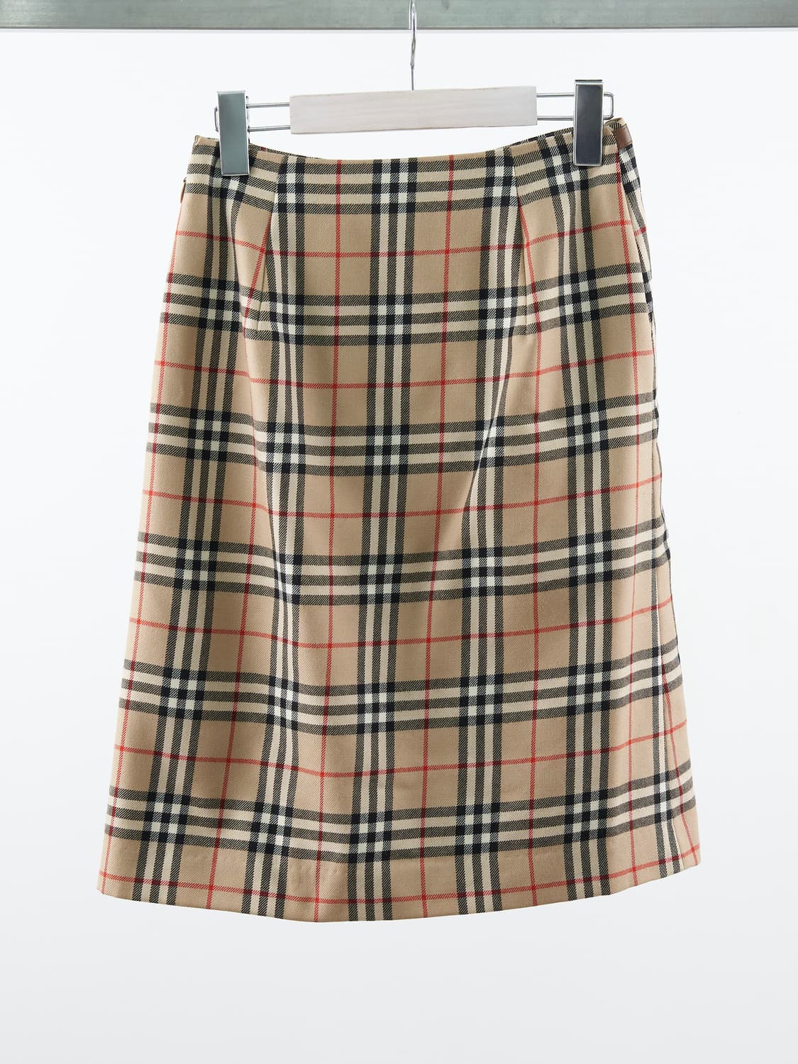Burberry 블루라벨 노바체크 금장 미디 스커트 상품이미지2