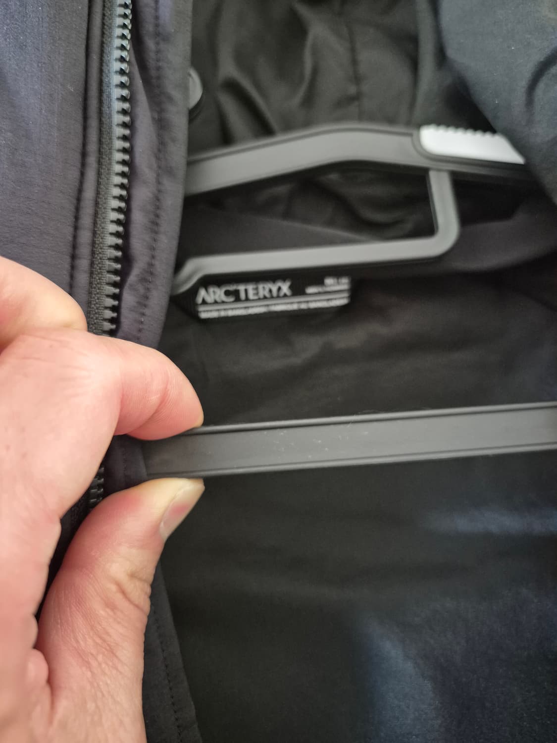 [M] 아크테릭스 아톰 헤비웨이트 후디 블랙 상품이미지2