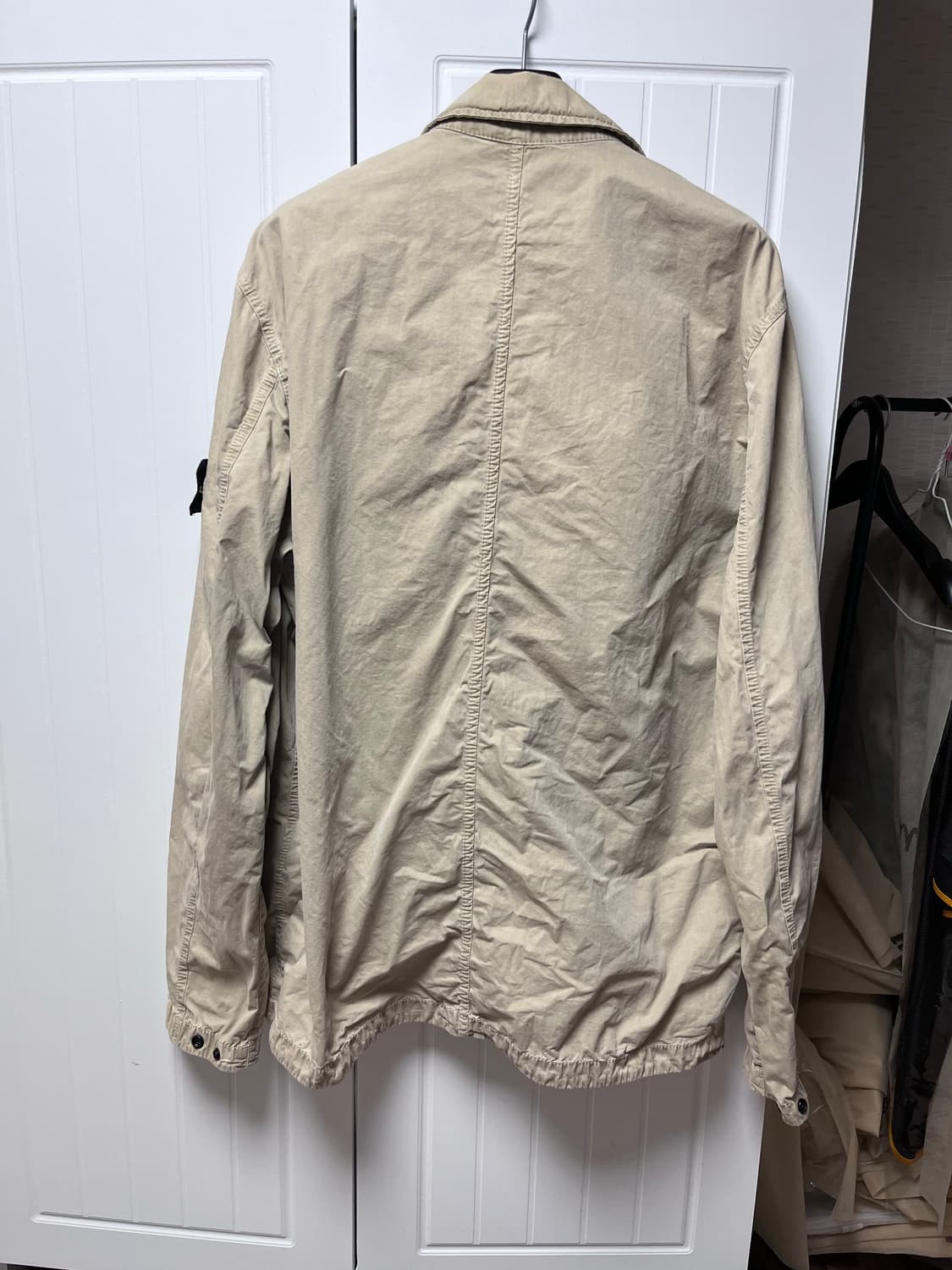 [XL]23FW 스톤아일랜드 브러쉬드 오가닉 샌드 오버셔츠 자켓 상품이미지2