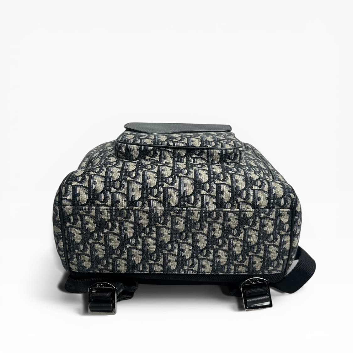 디올 오블리크 신형 새들 백팩 상품이미지6