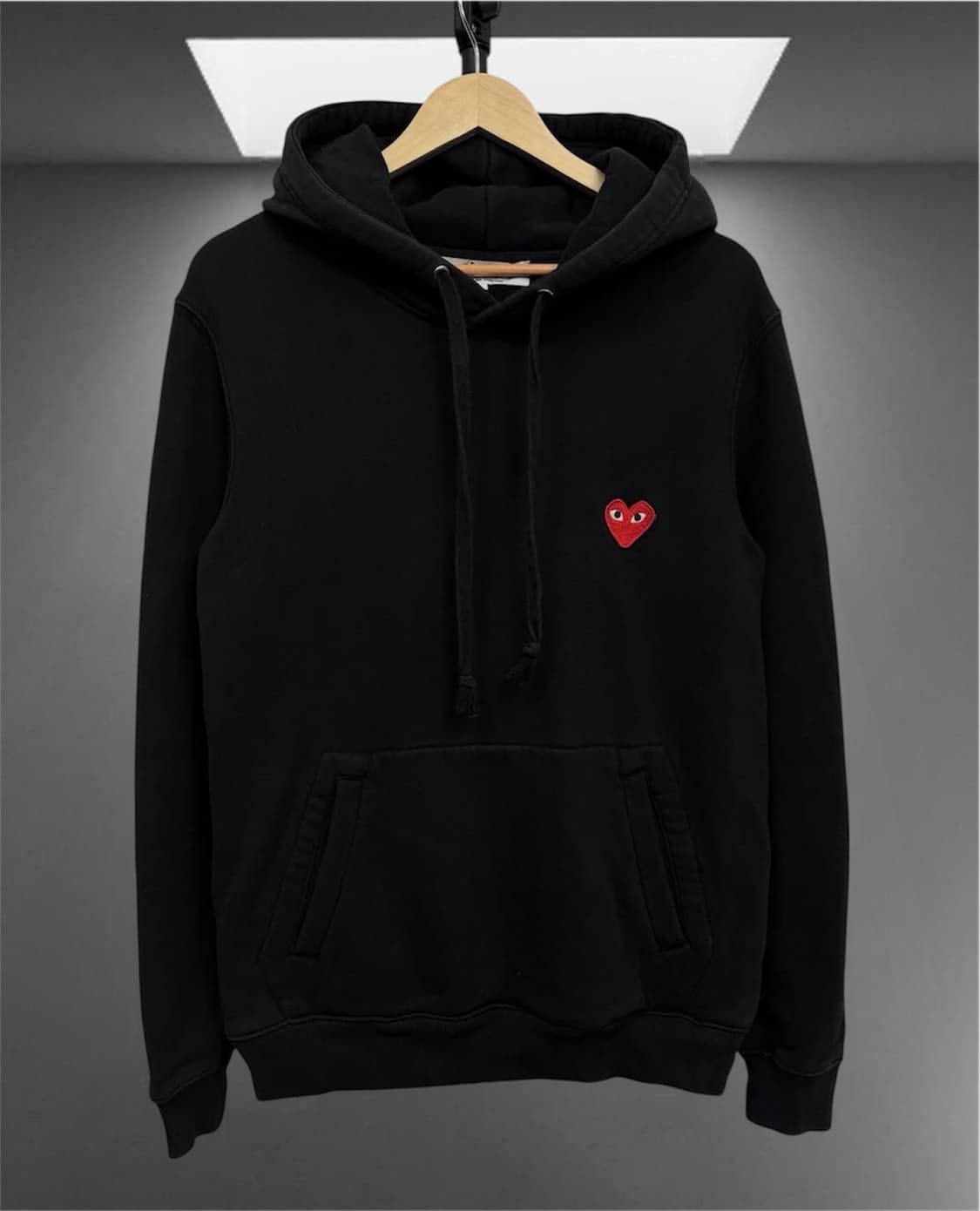 급처)꼼데가르송 레드하트 와펜 베이직 후드티 상품이미지1