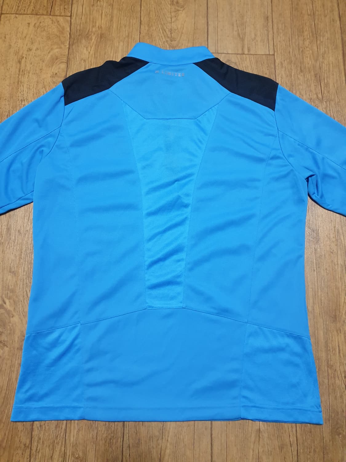 1223 밀레 아웃도어 반집업 100 사이즈입니다 상품이미지5