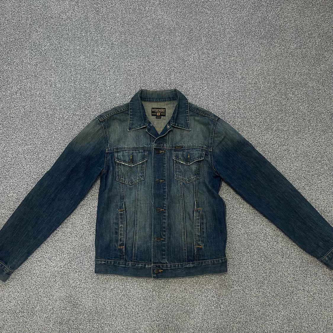 Wrangler Washed Denim Jacket. 상품이미지1