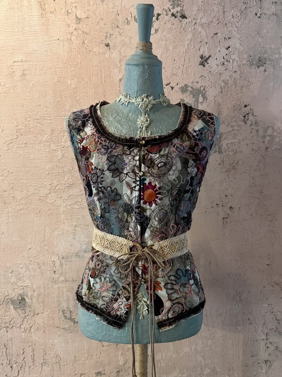 Floral Embroidered Sleeveless 0022 상품이미지2