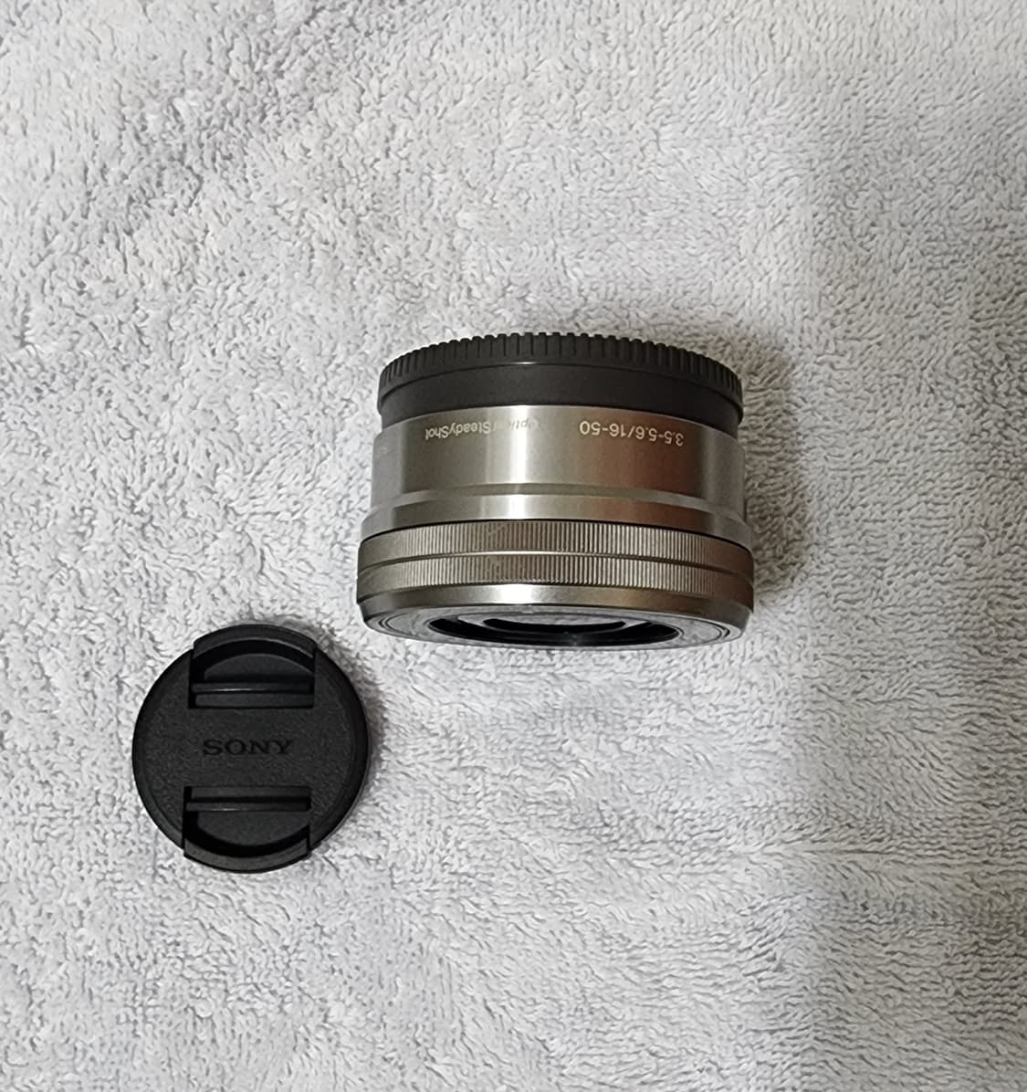 소니 E마운트 3.5-5.6/PZ 16-50mm OSS 전동줌렌즈팝니다. 상품이미지1