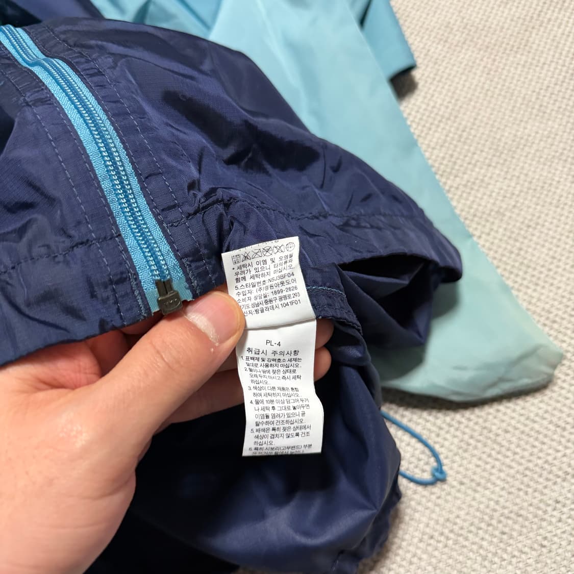 노스페이스 경량 바람막이 상품이미지4