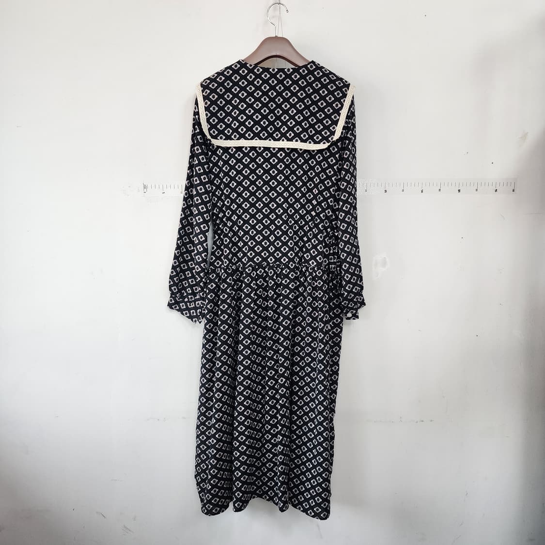 세라 카라 블랙 패턴 롱 원피스 상품이미지4