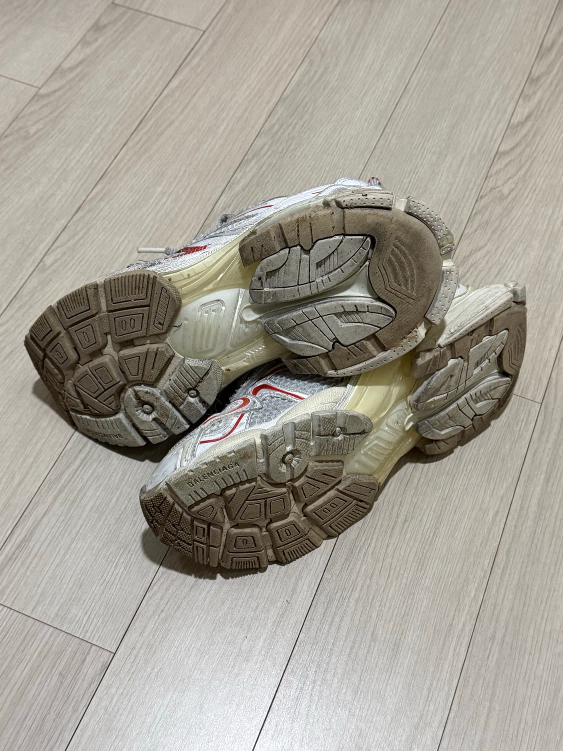 (W) 발렌시아가 러너 2.0 스니커즈 화이트 베이지 레드 37 상품이미지5