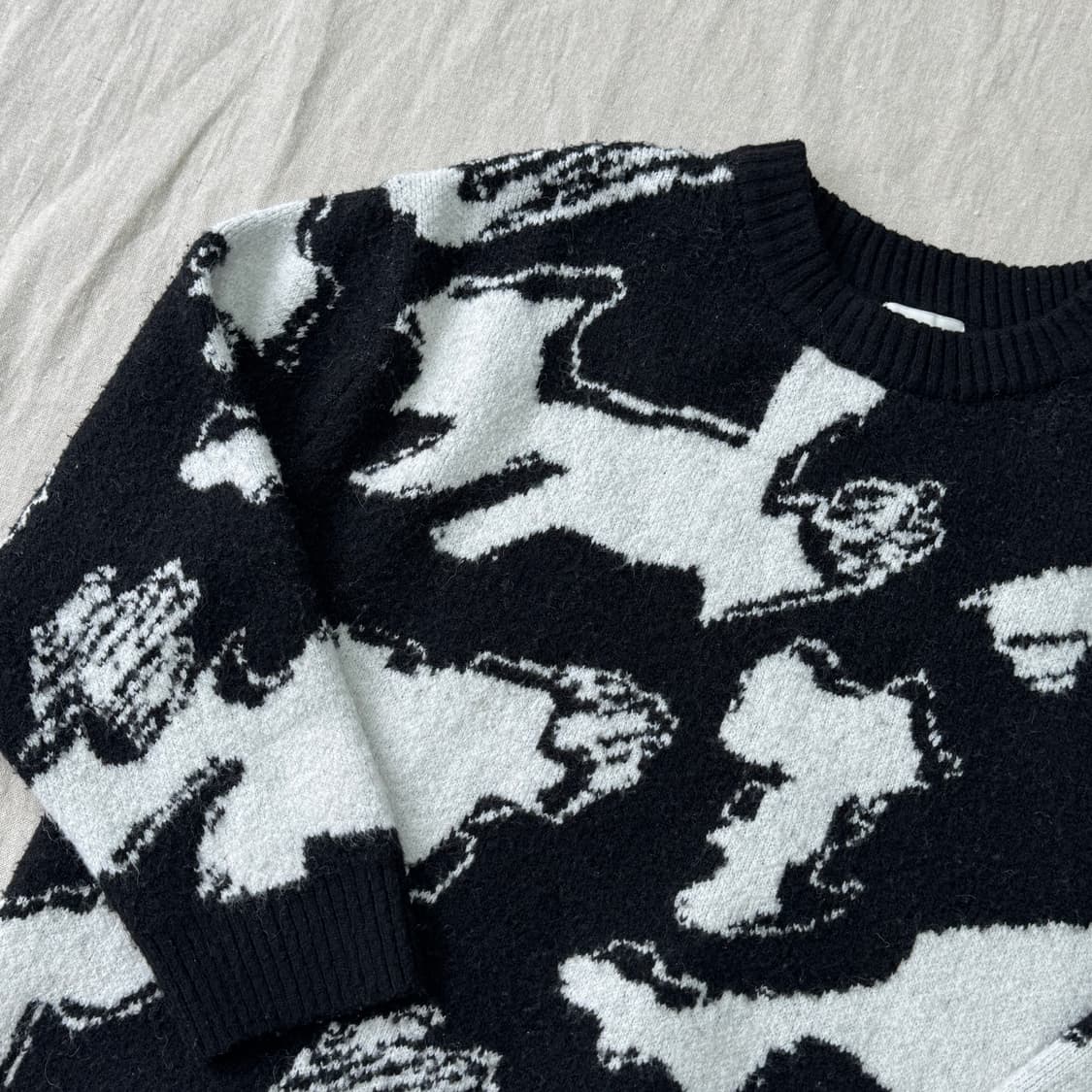 H&M 자카드 패턴 검흰 니트 S 상품이미지2
