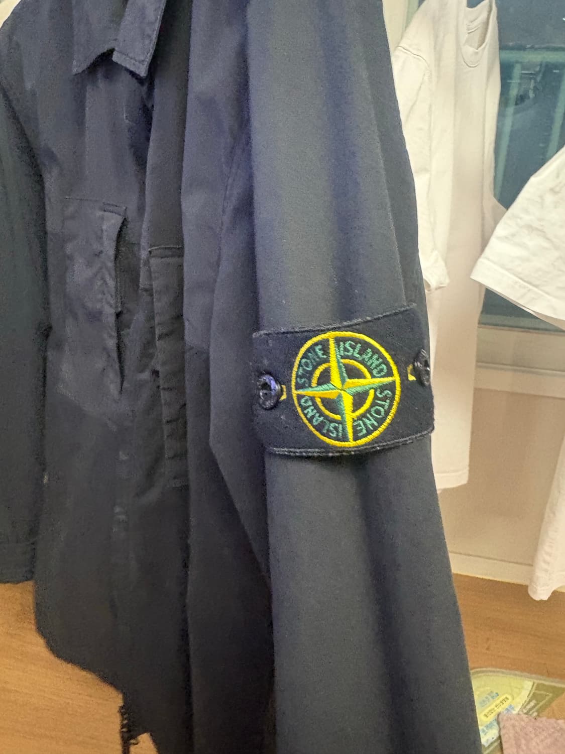 스톤아일랜드 투포켓 셔츠 상품이미지2