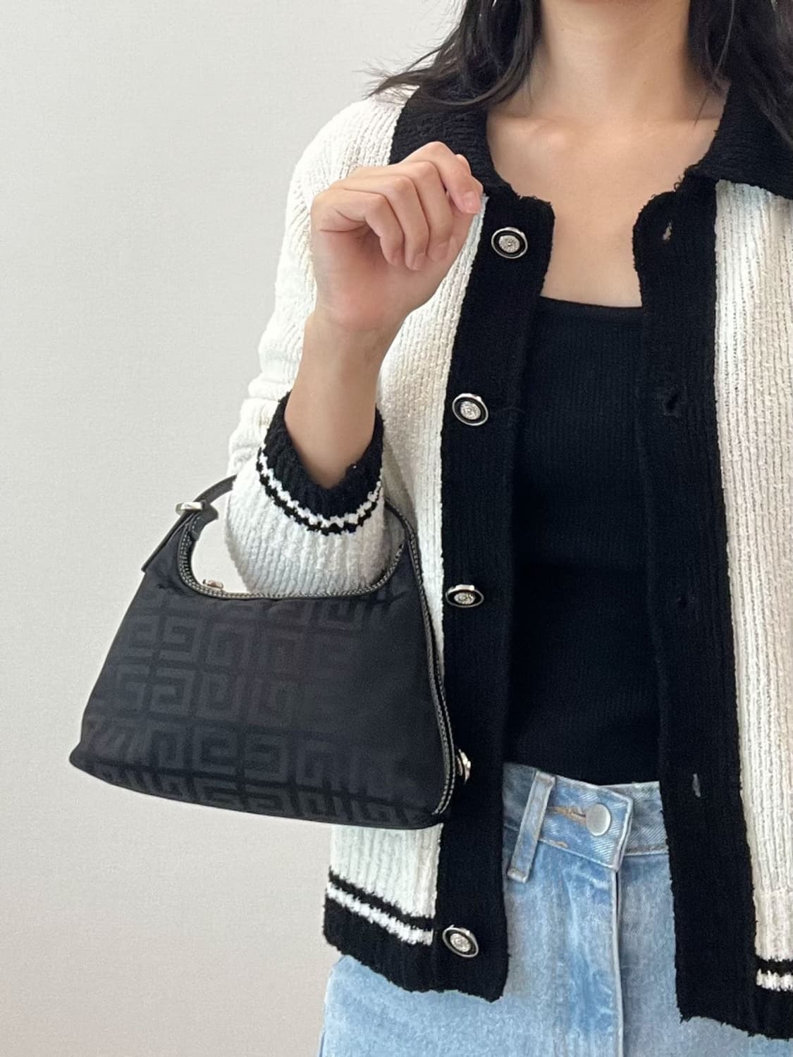  givenchy / 지방시 블랙 로고 미니 토트백  상품이미지8