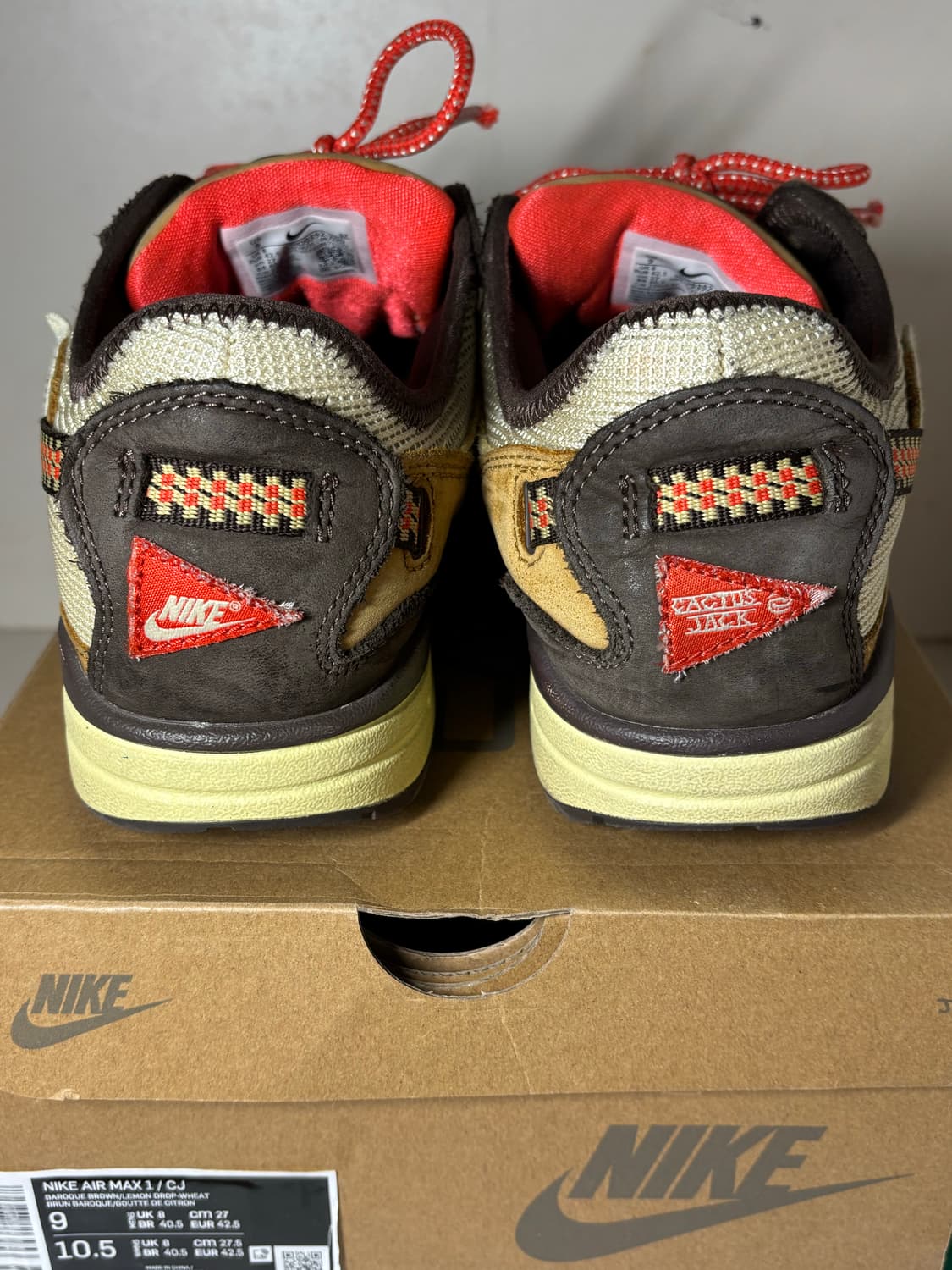 나이키 x 트래비스 스캇 에어맥스1 캑터스 브라운 상품이미지4