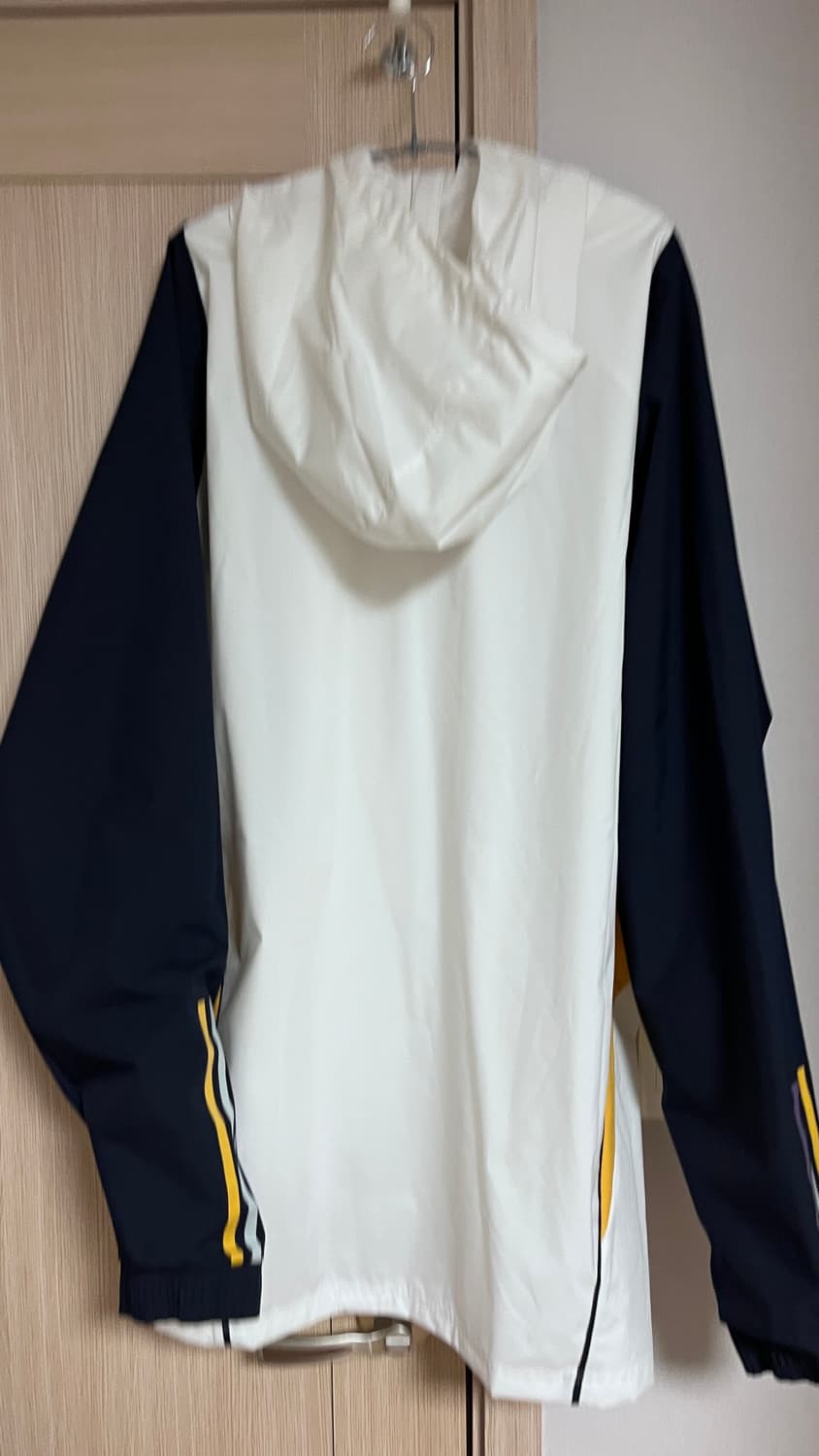 레알마드리드23-24자켓 상품이미지2