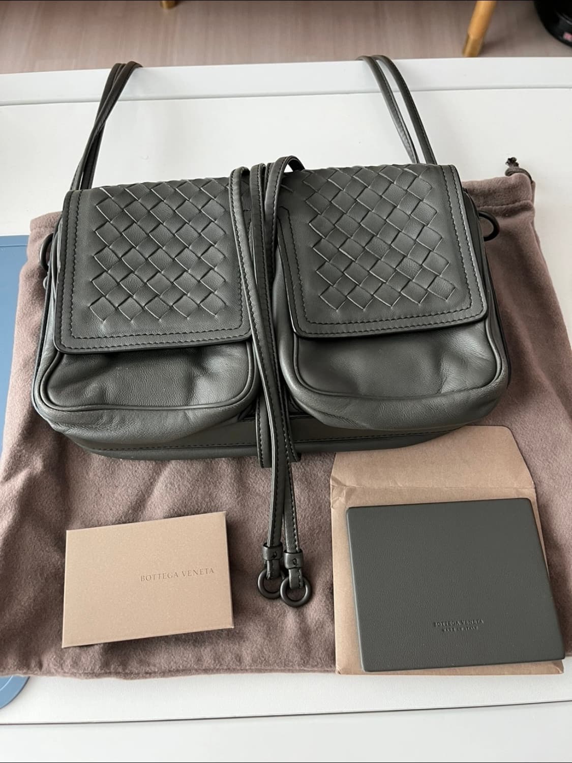 보테가베네타 크로스백 상품이미지1